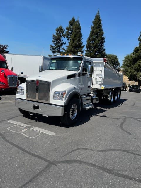 2026 Kenworth T880