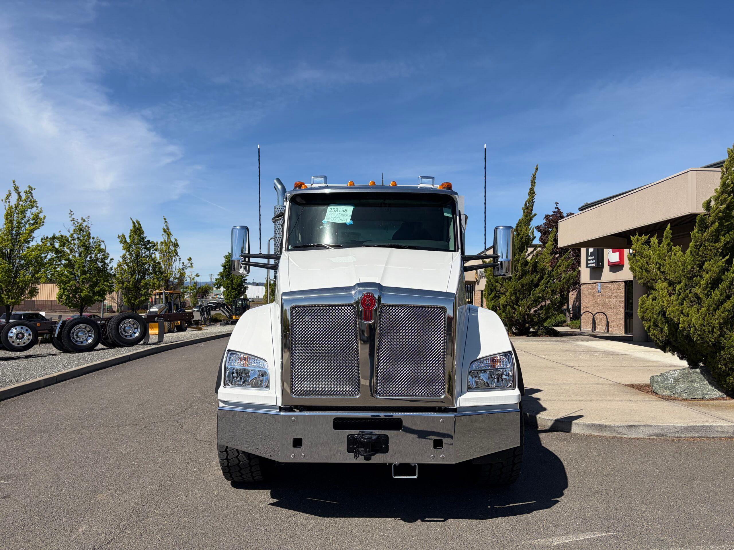 2026 Kenworth T880