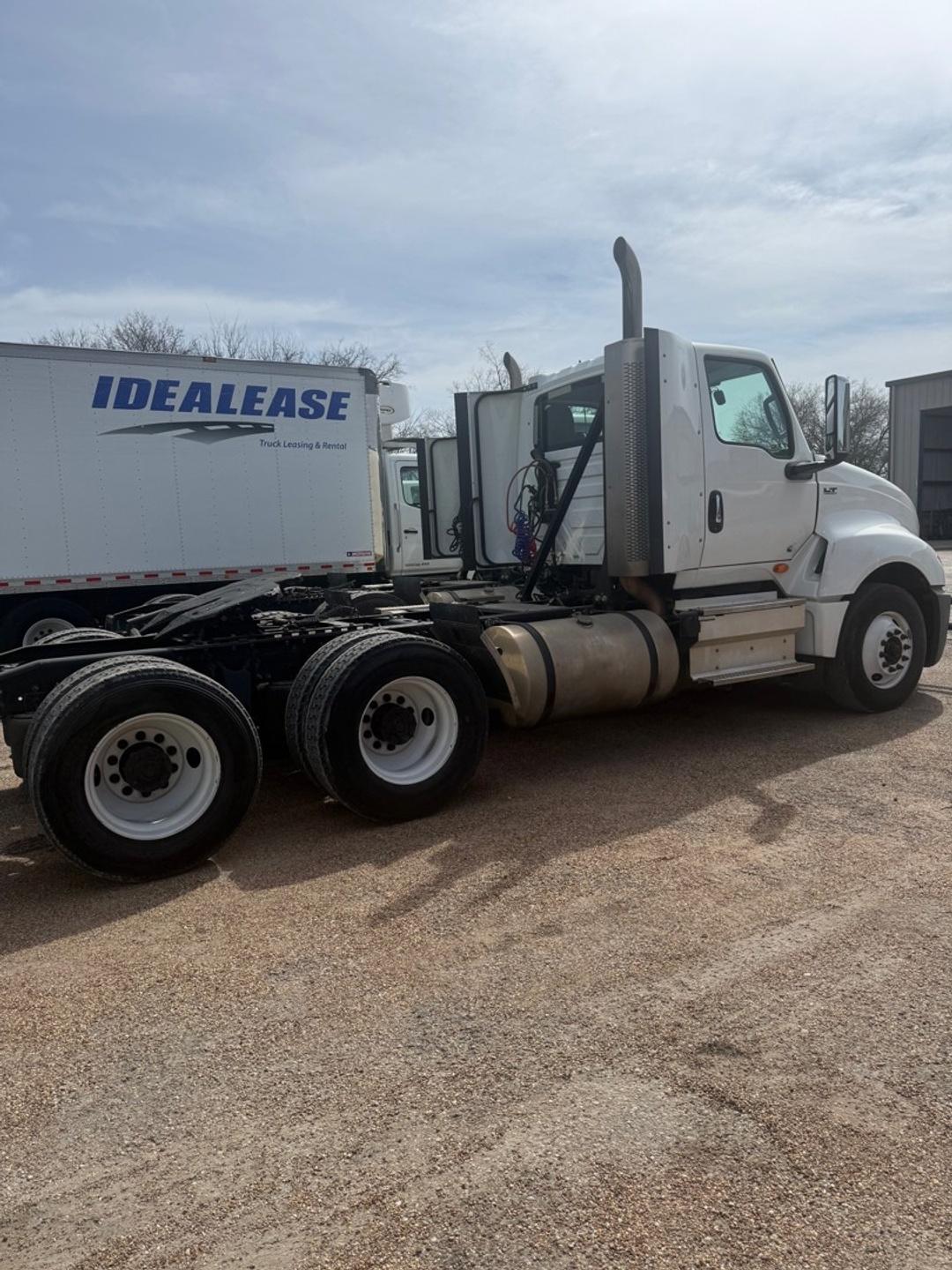 2021 International LT in Temple, TX — photo 3