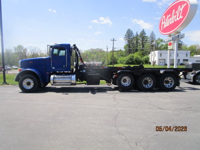 2016 Peterbilt 367 in BUTLER, PA — photo 2
