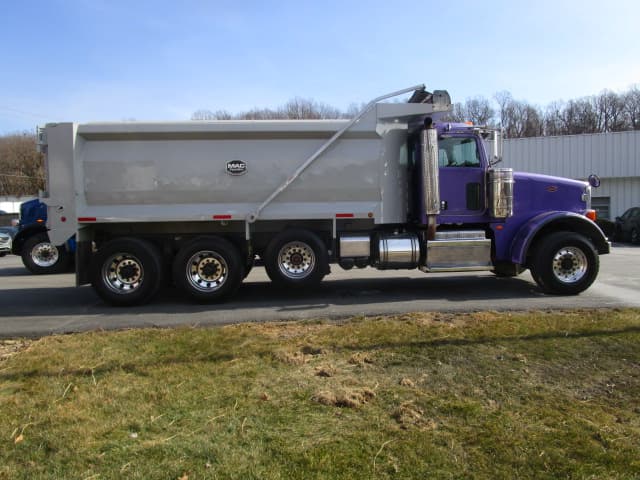 2017 Peterbilt 367 in BUTLER, PA — photo 6