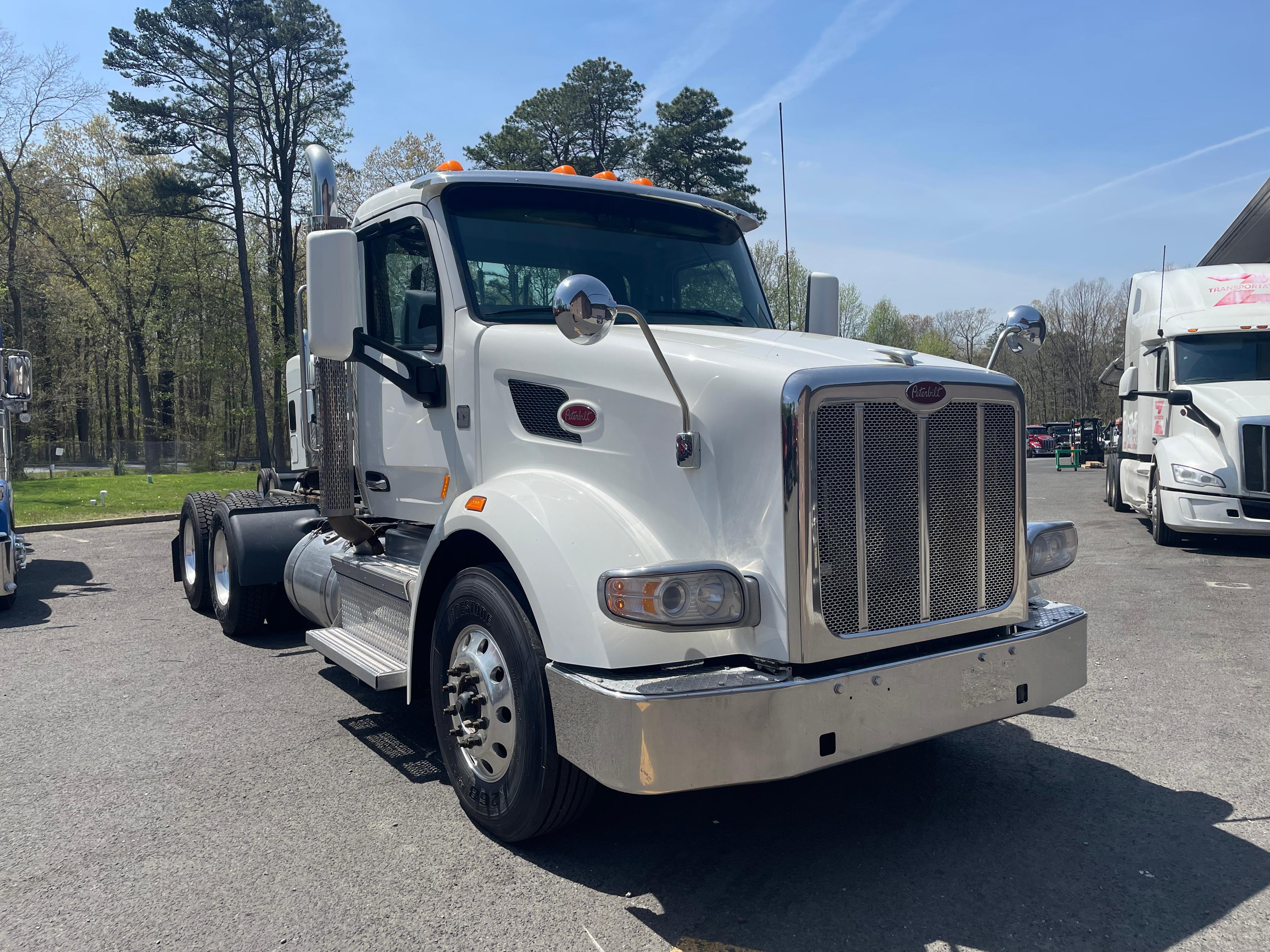 2022 Peterbilt 567 in CLARKSBURG, WV — photo 3
