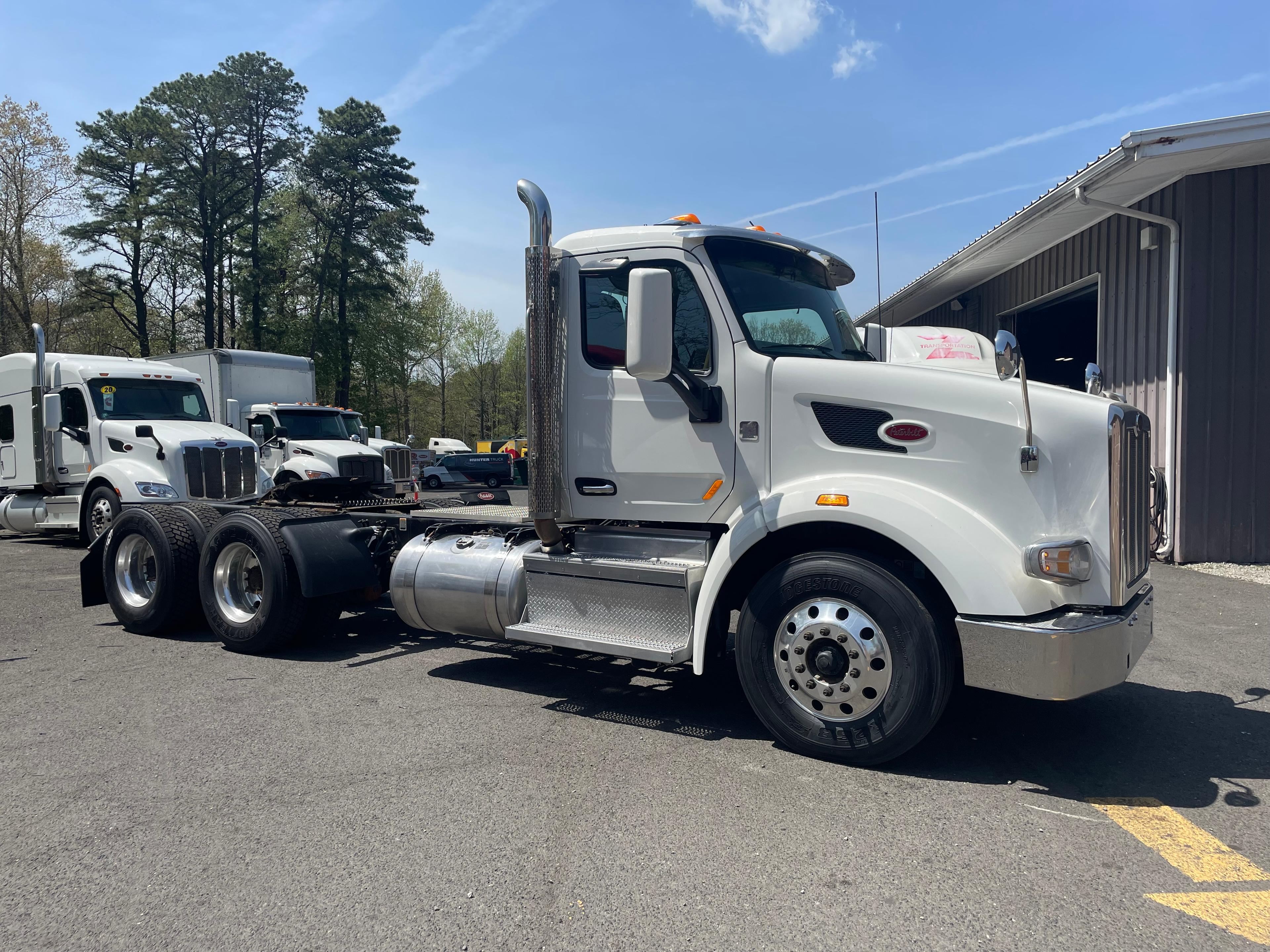 2022 Peterbilt 567 in CLARKSBURG, WV — photo 4