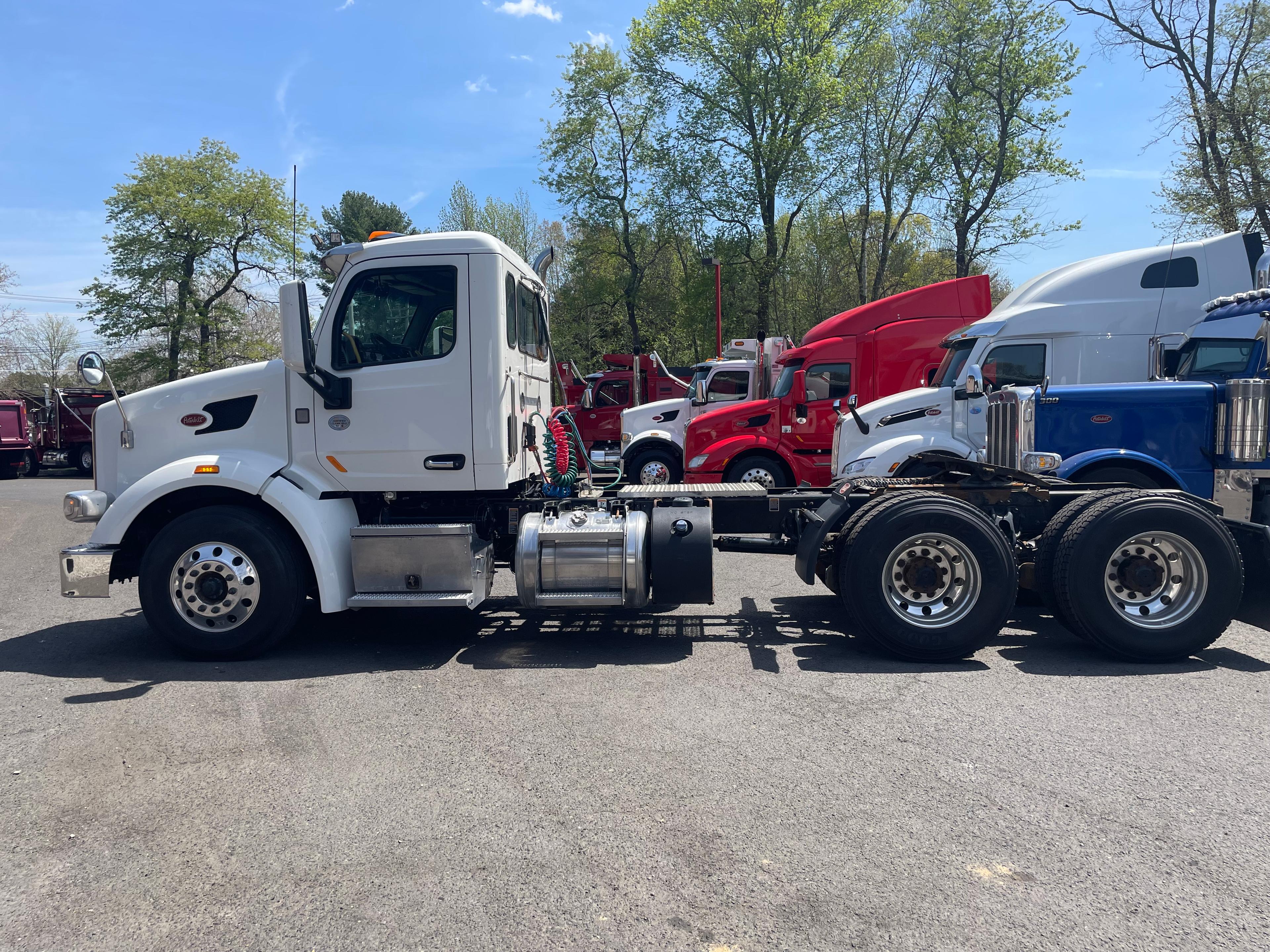2022 Peterbilt 567 in CLARKSBURG, WV — photo 7