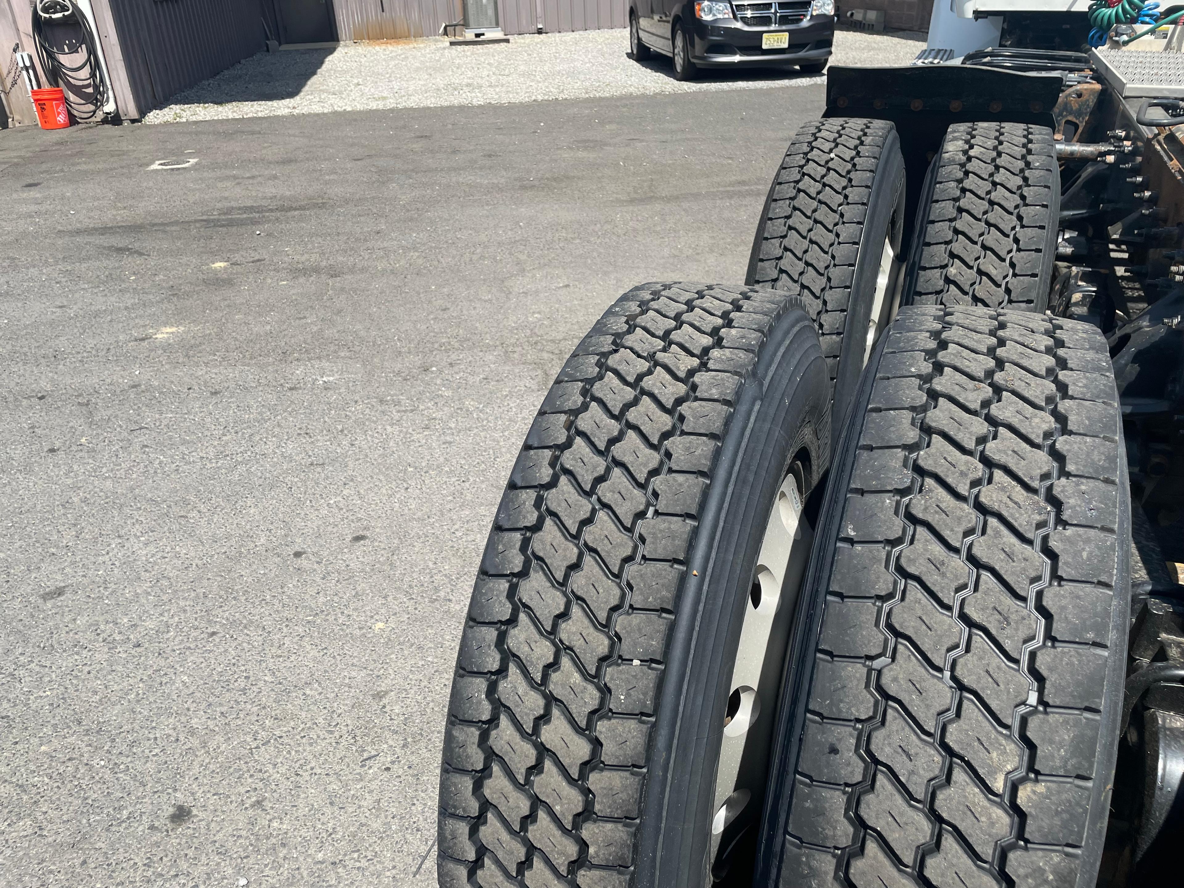 2022 Peterbilt 567 in CLARKSBURG, WV — photo 9