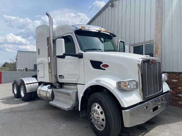 2023 Peterbilt 567 in EAU CLAIRE, PA — photo 2