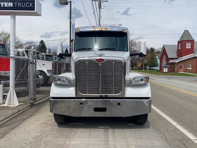 2023 Peterbilt 567 in EAU CLAIRE, PA — photo 3