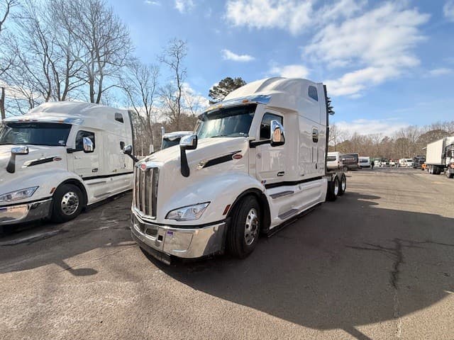 2024 Peterbilt 579 in CLARKSBURG, WV — photo 8