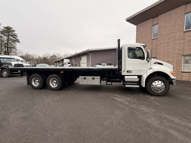 2025 Peterbilt 548 in CLARKSBURG, WV — photo 4