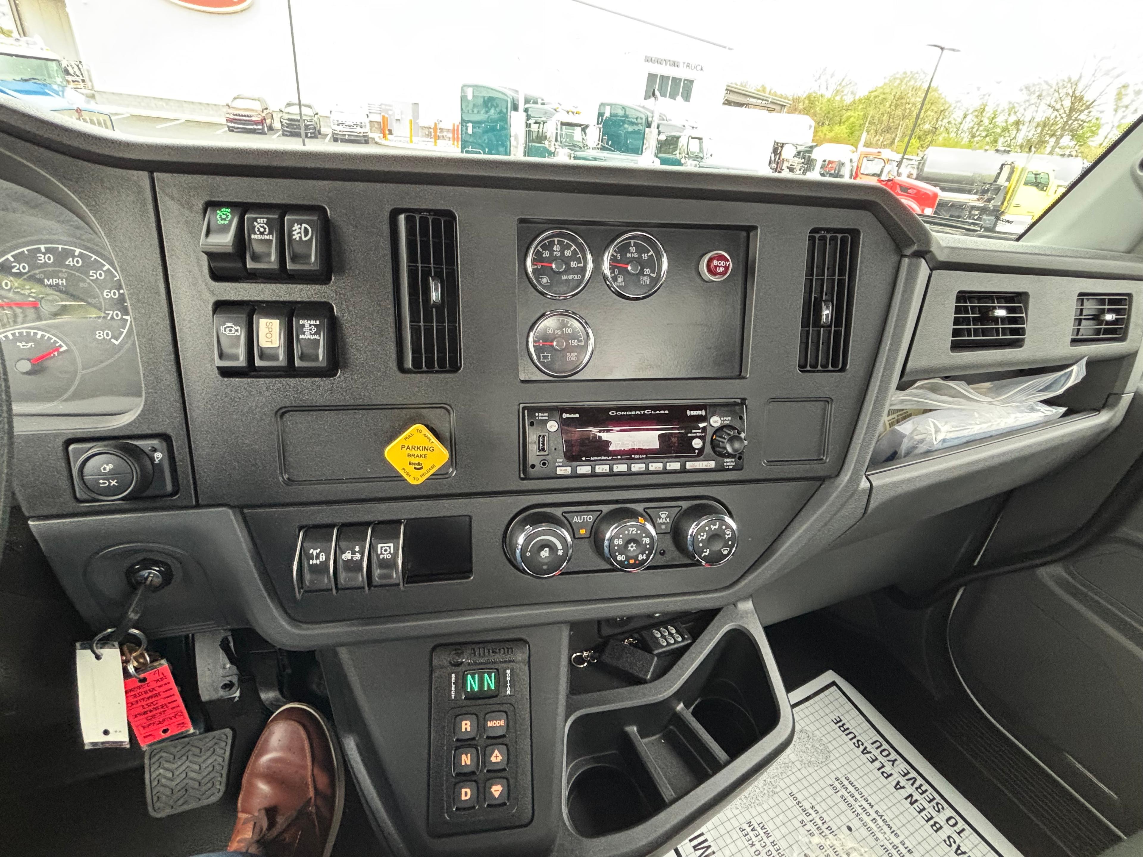 2025 Peterbilt 537 in SCRANTON, PA — photo 11