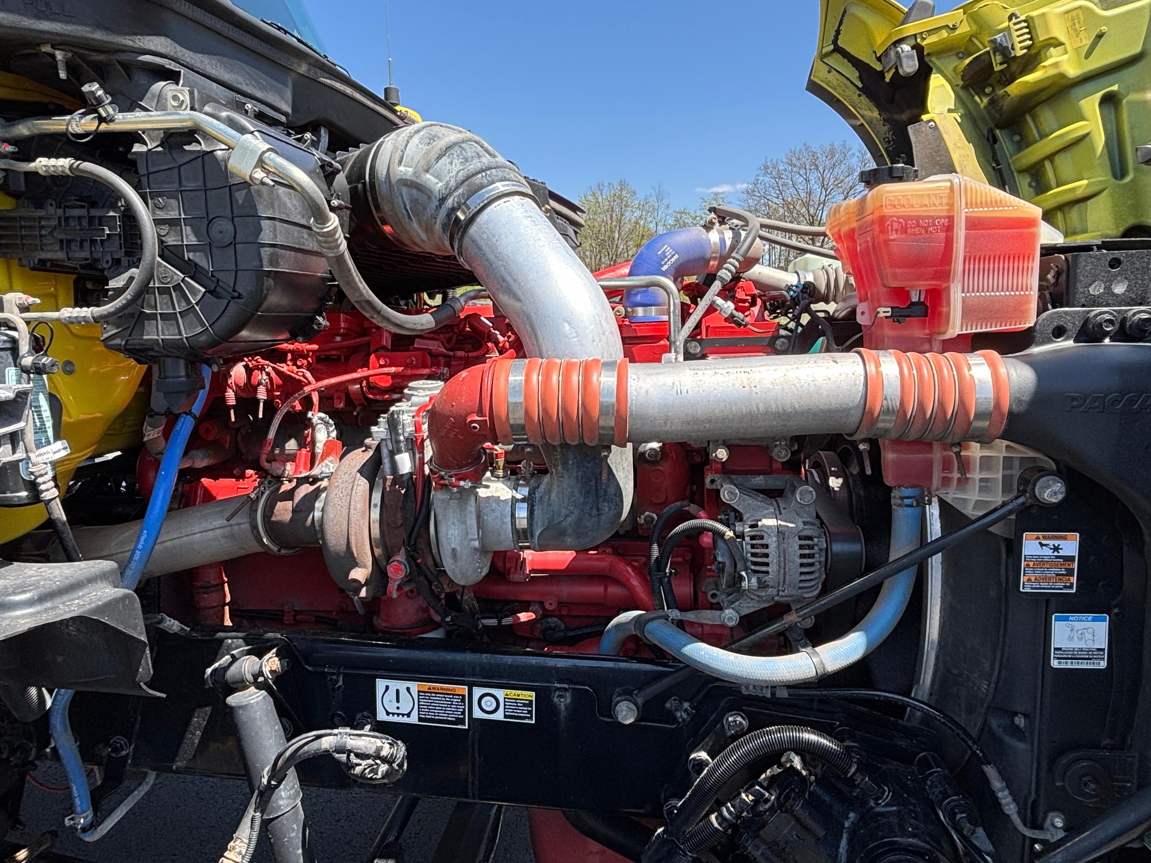2016 Kenworth T880 in SCRANTON, PA — photo 15