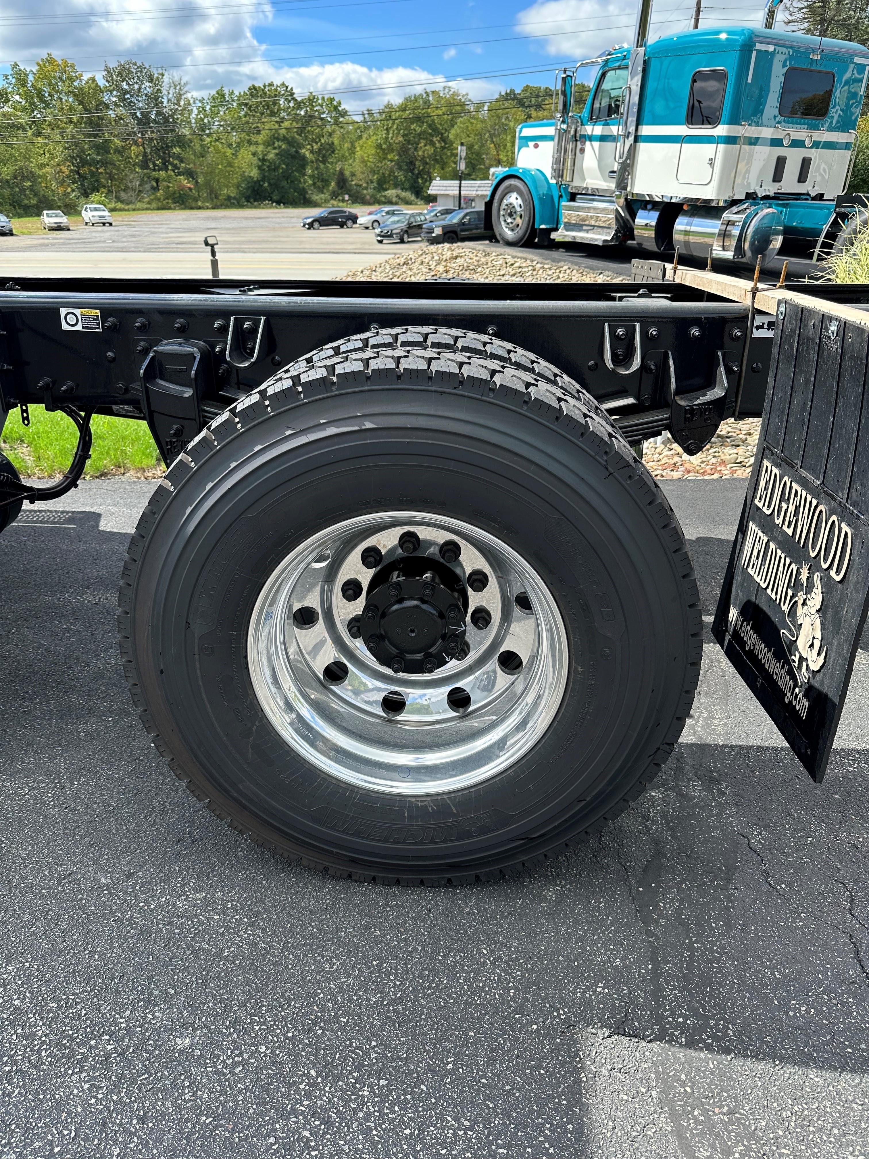 2025 Peterbilt 548 in BUTLER, PA — photo 7