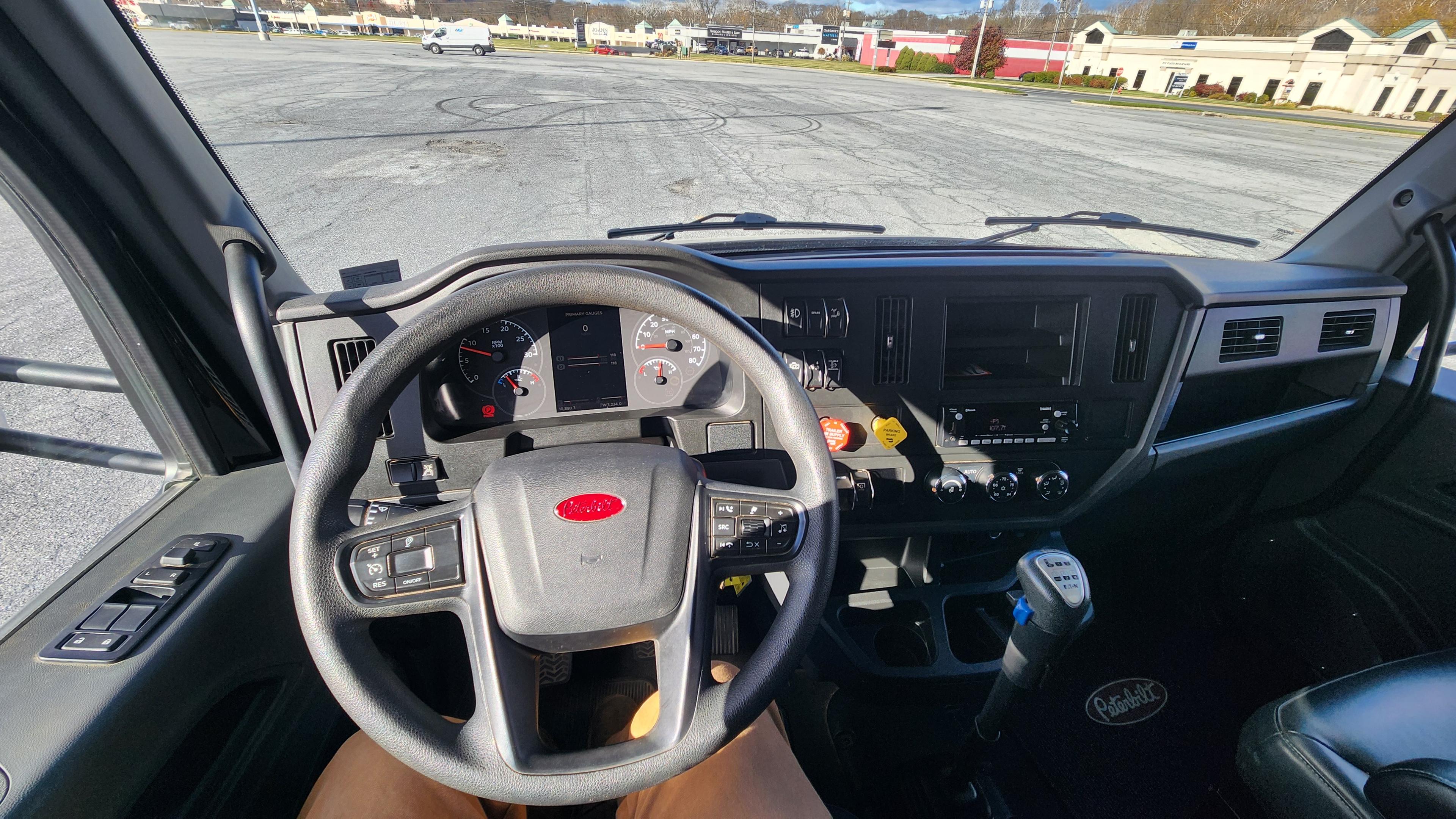 2025 Peterbilt 537 in LANCASTER, PA — photo 23