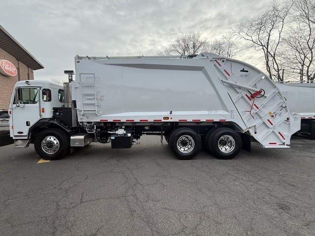 2025 Peterbilt 520 in CLARKSBURG, WV — photo 7