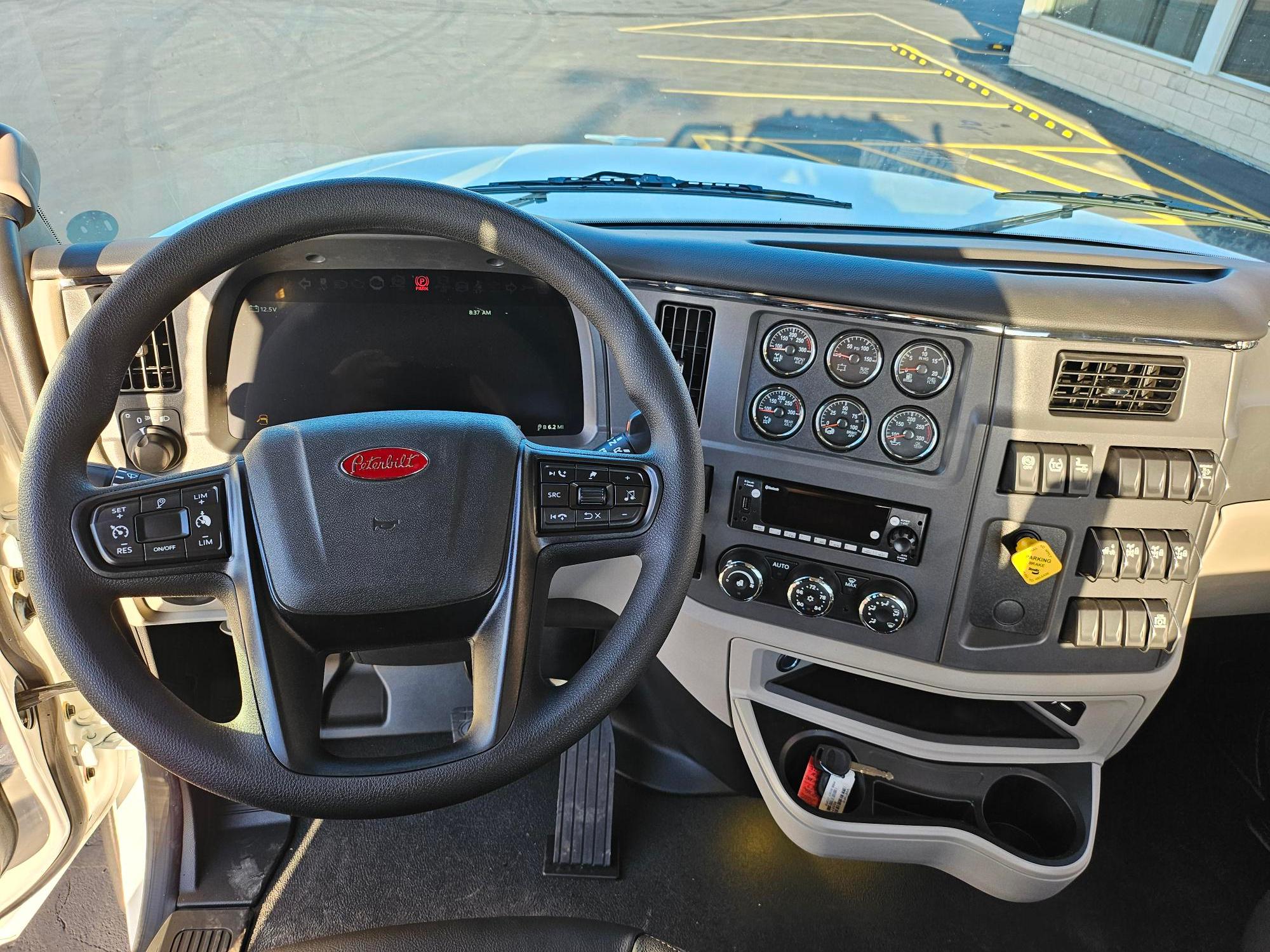 2025 Peterbilt 567 in BUFFALO, NY — photo 7