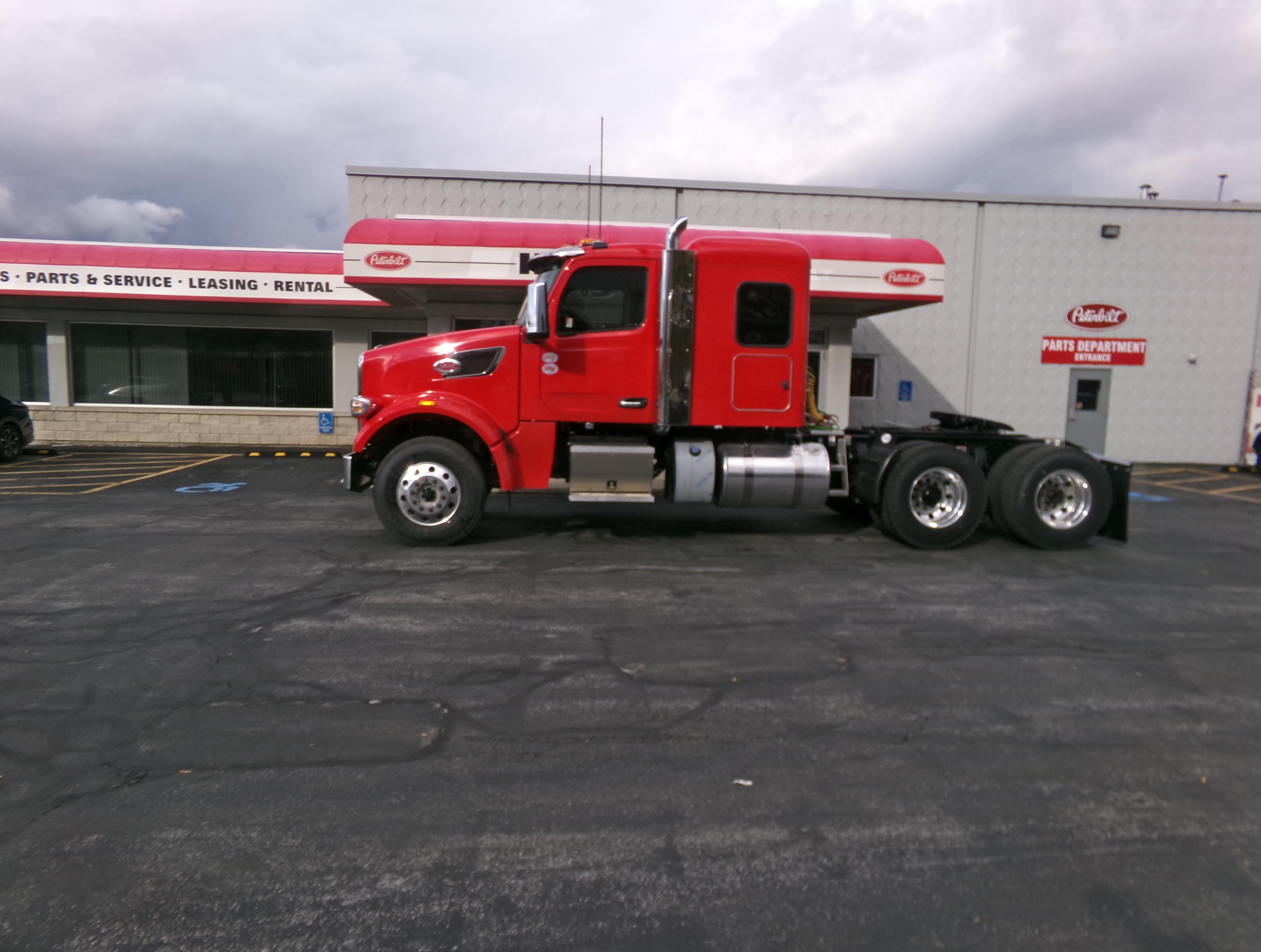 2025 Peterbilt 567 in BUFFALO, NY — photo 4