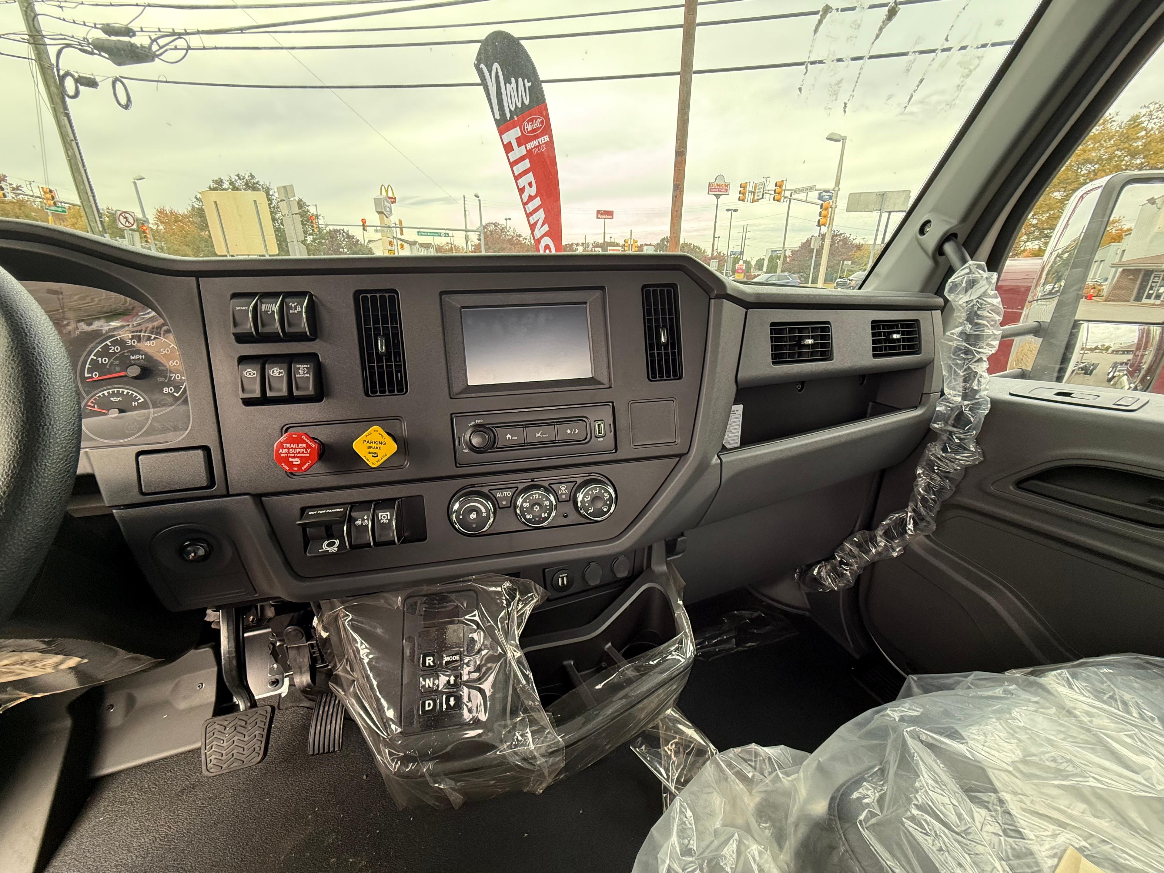 2025 Peterbilt 536 in CLARKSBURG, WV — photo 8