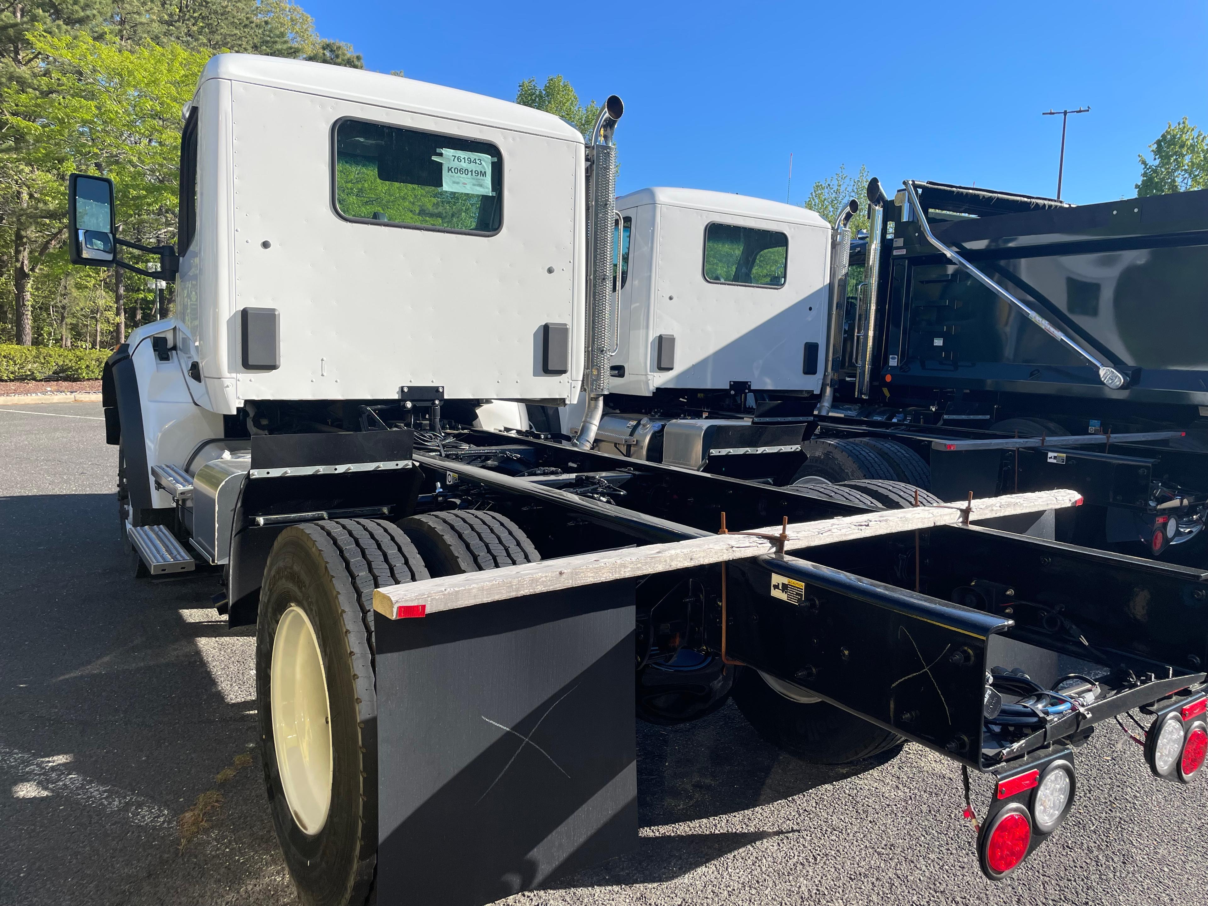 2025 Peterbilt 548 in CLARKSBURG, WV — photo 5