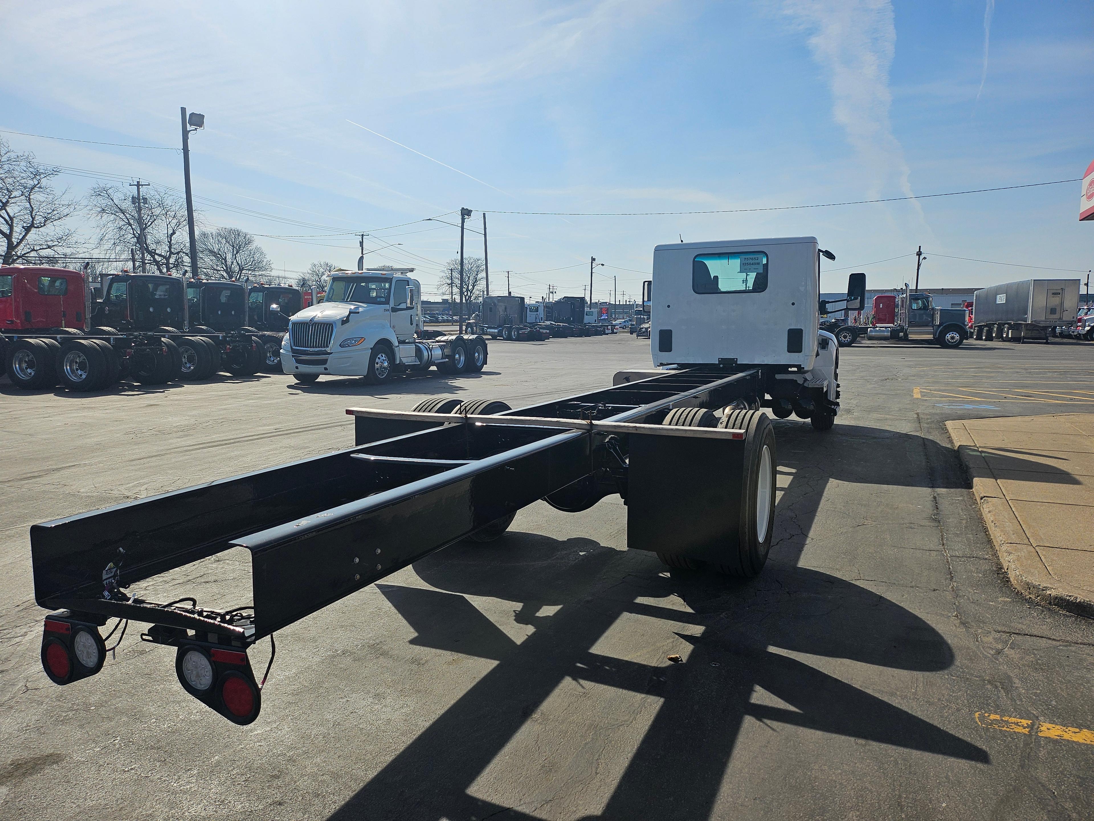 2025 Peterbilt 536 in BUFFALO, NY — photo 4