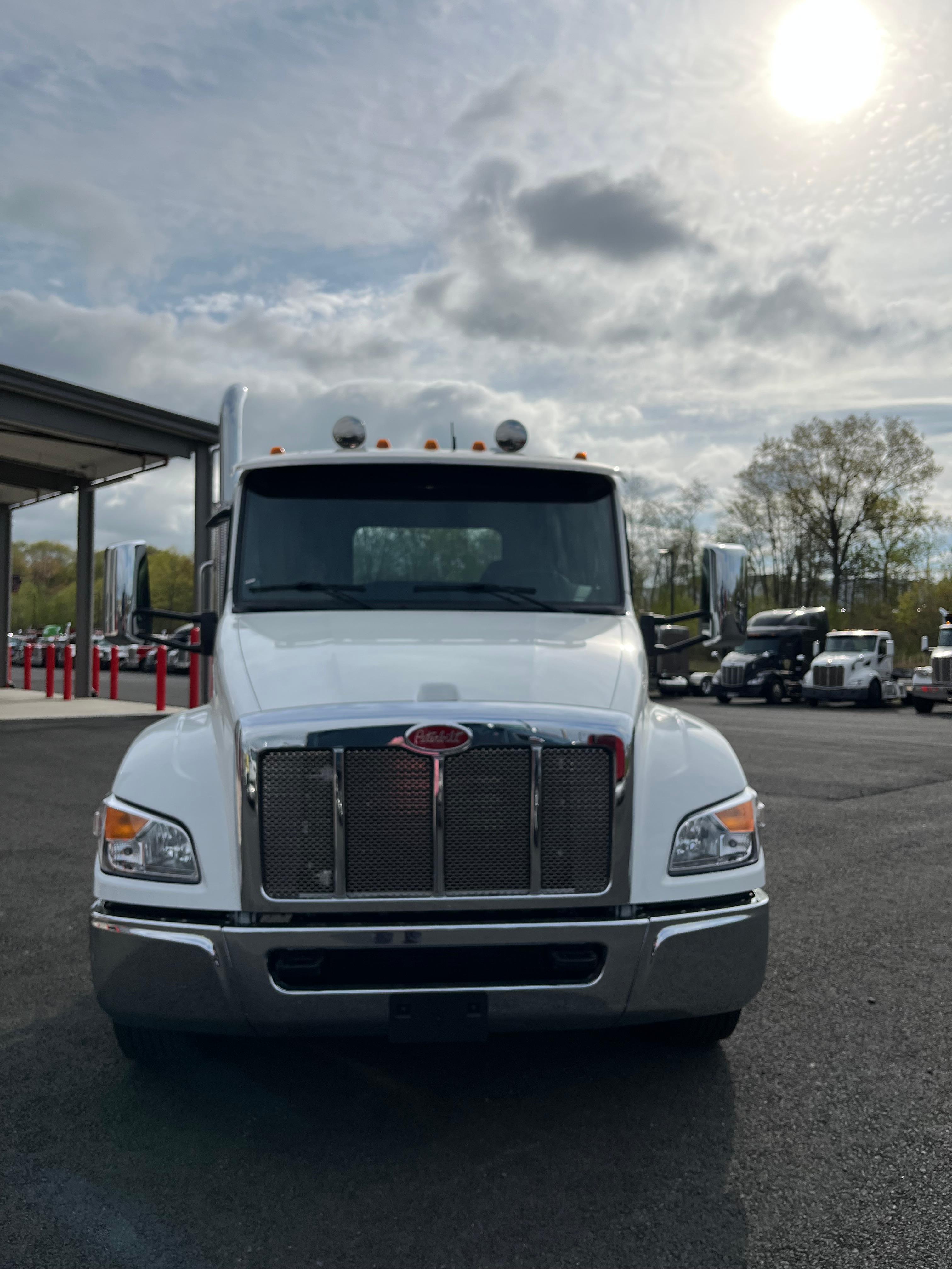 2025 Peterbilt 537 in SCRANTON, PA — photo 8