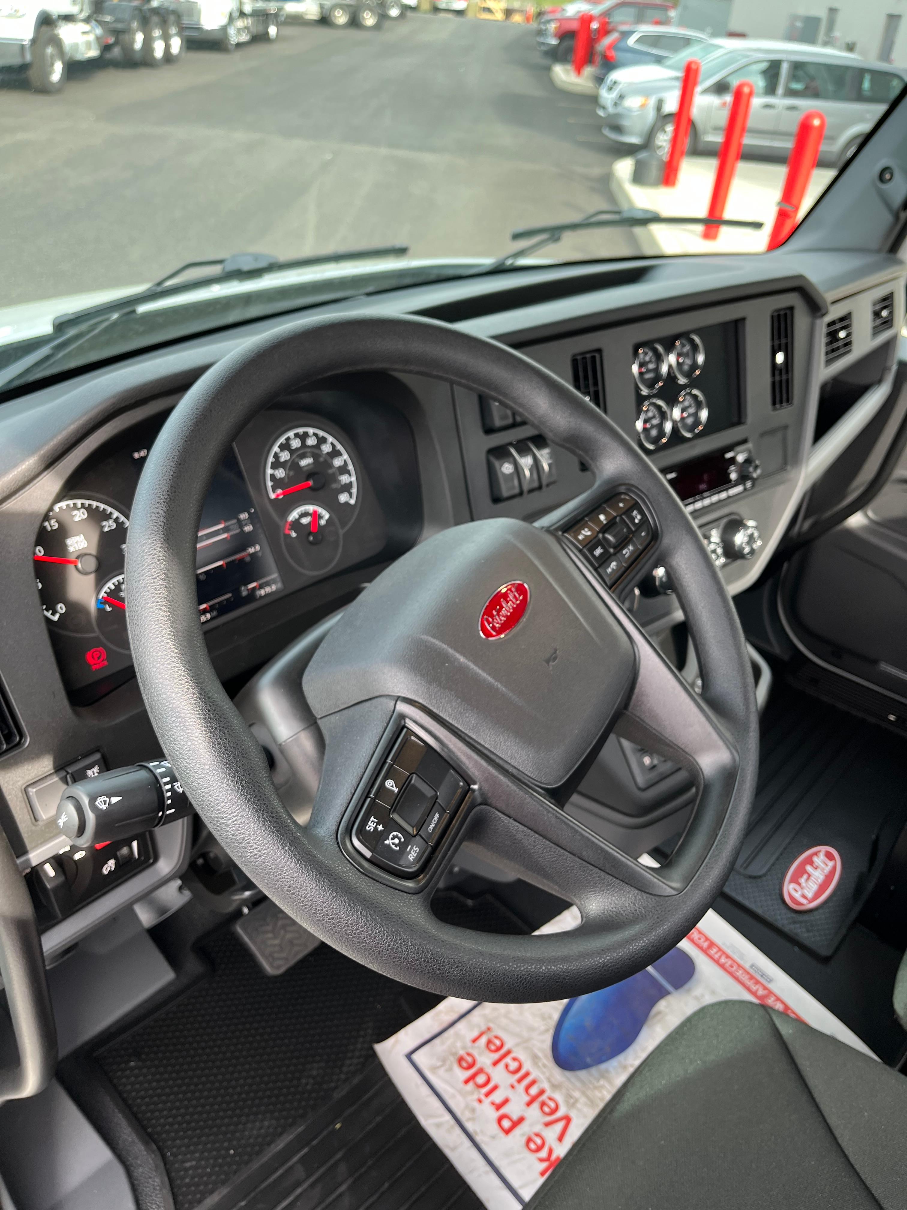 2025 Peterbilt 537 in SCRANTON, PA — photo 10