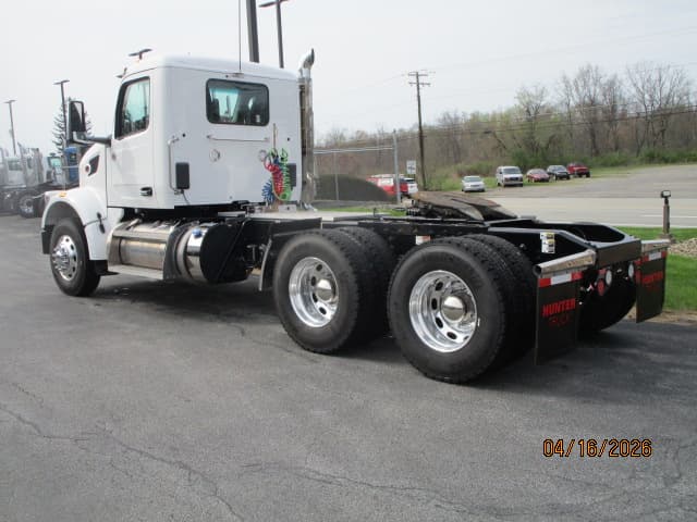 2026 Peterbilt 567 in BUTLER, PA — photo 3