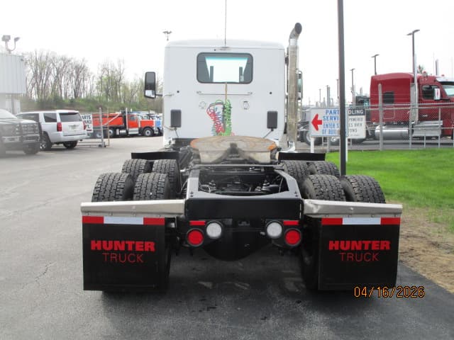 2026 Peterbilt 567 in BUTLER, PA — photo 4