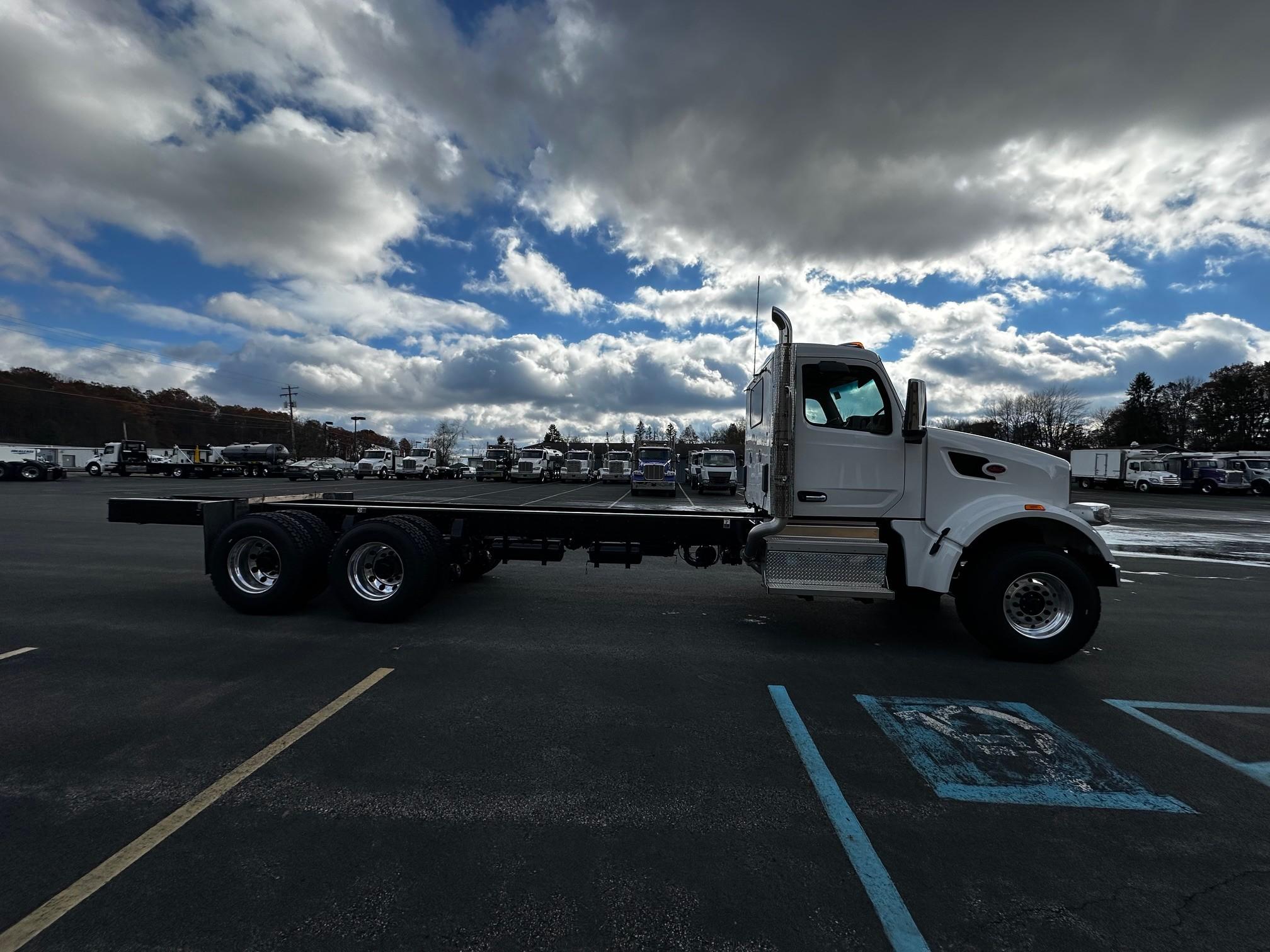 2026 Peterbilt 567 in BUTLER, PA — photo 8