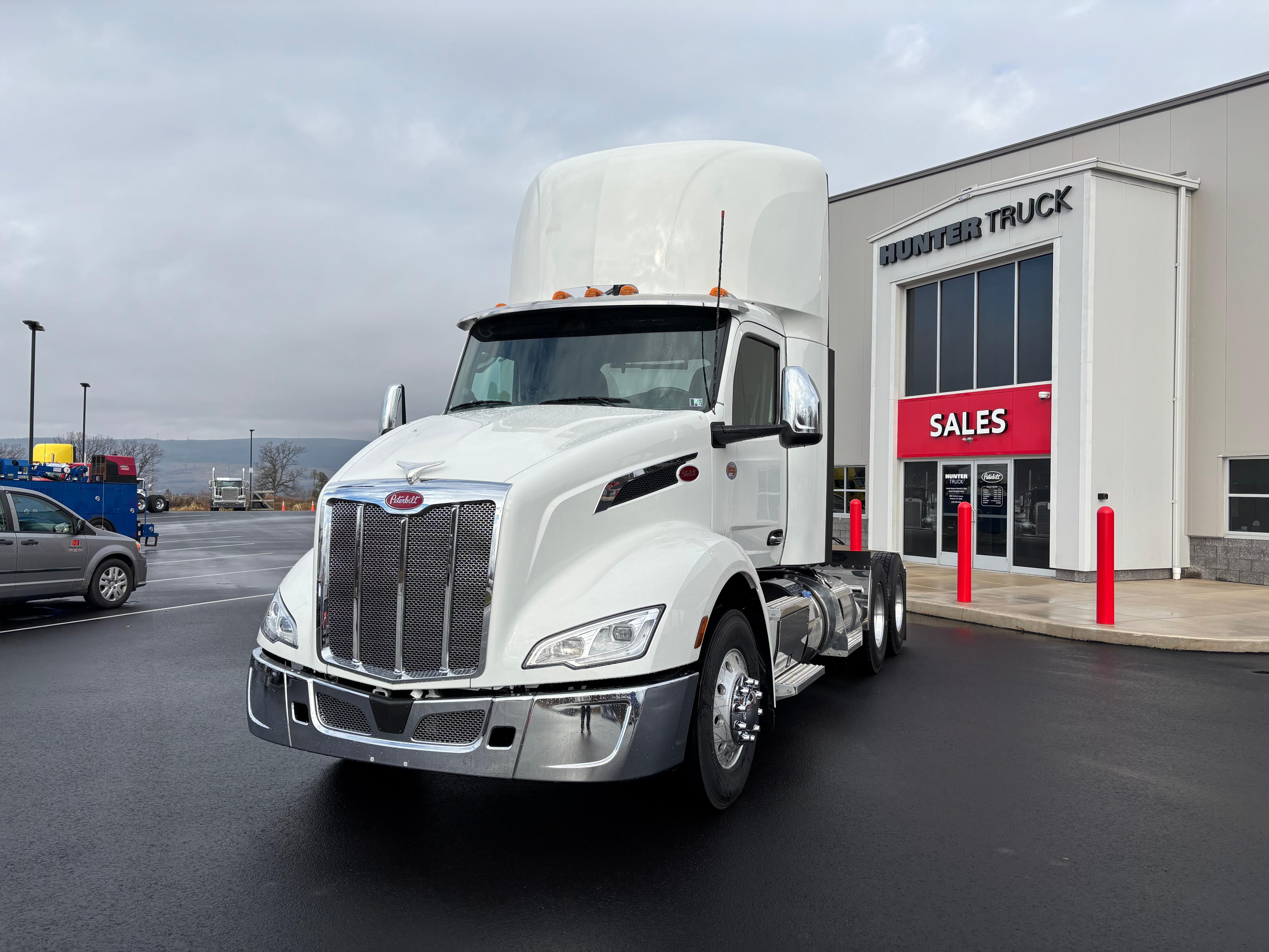 2026 Peterbilt 579