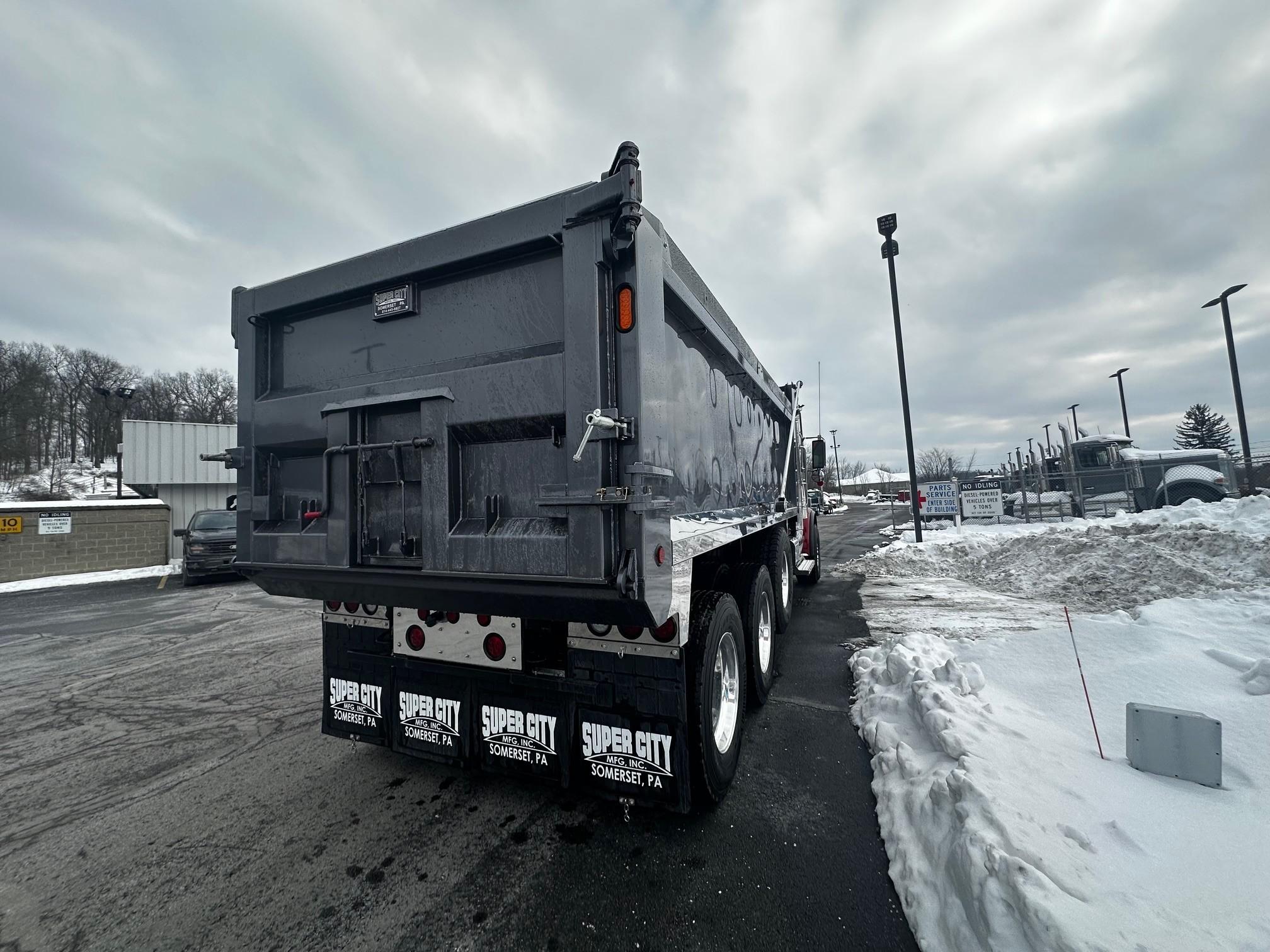 2026 Peterbilt 589 in BUTLER, PA — photo 10