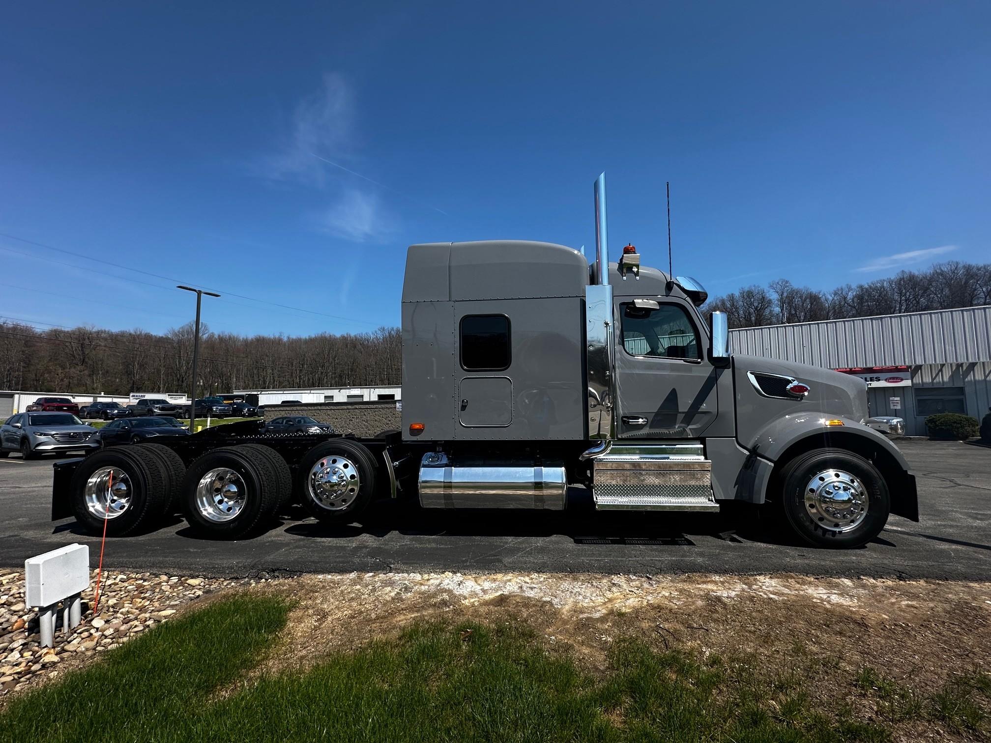 2027 Peterbilt 567 in BUTLER, PA — photo 12