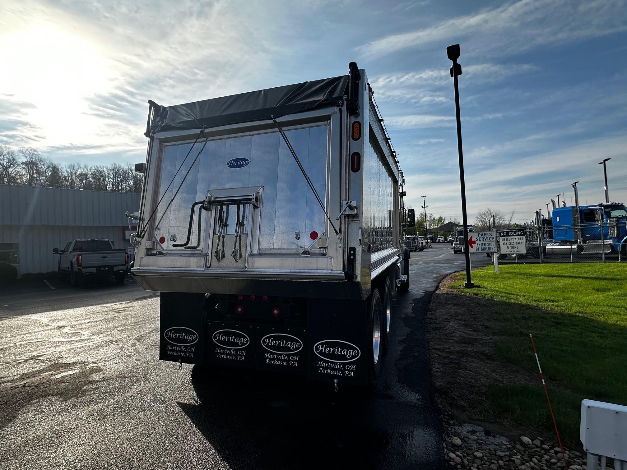 2027 Peterbilt 567 in BUTLER, PA — photo 10