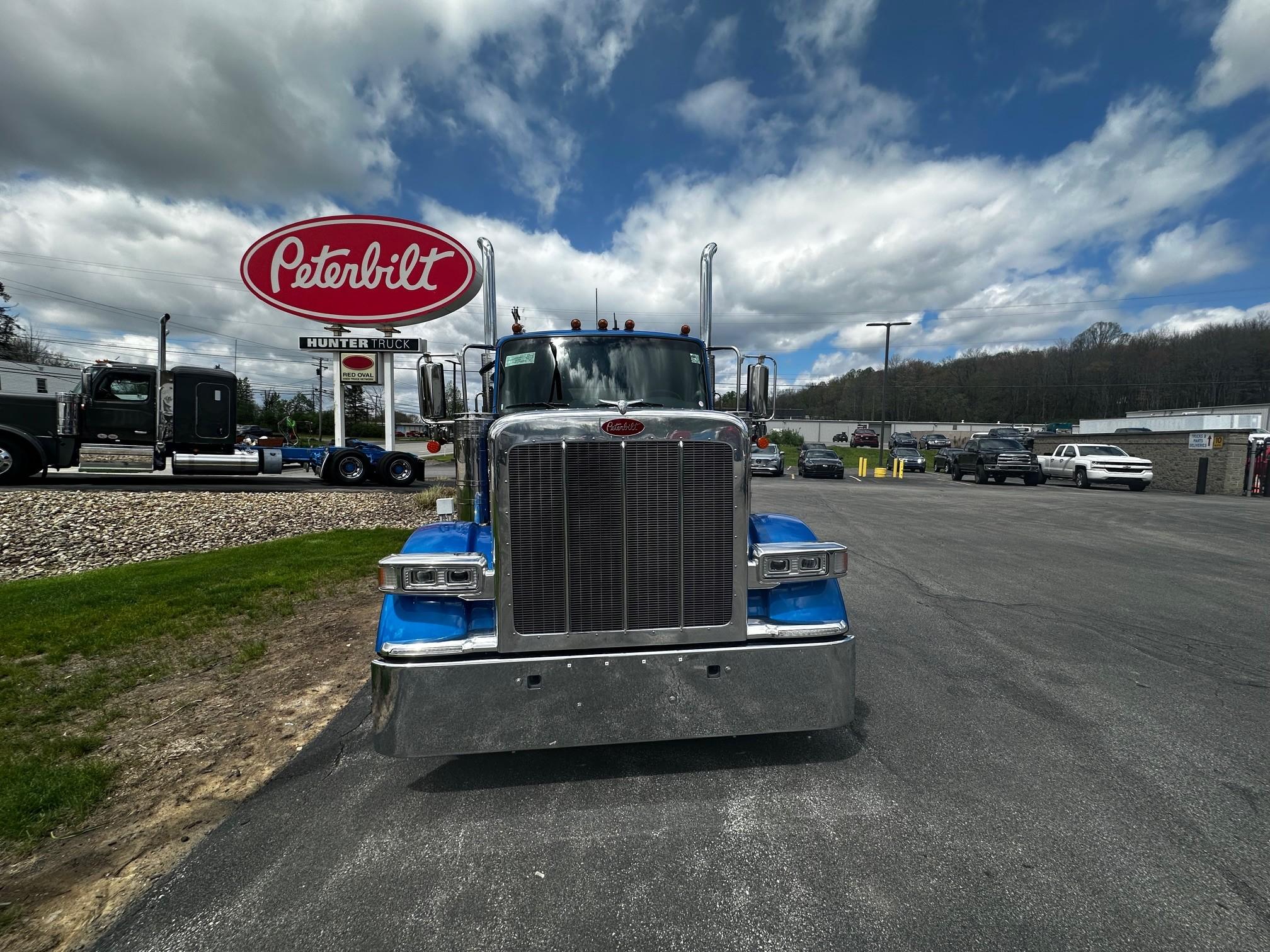 2027 Peterbilt 589 in LANCASTER, PA — photo 10