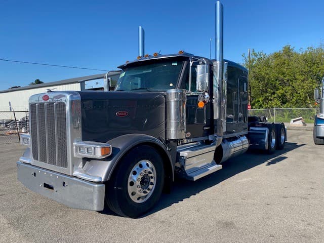 2027 Peterbilt 589