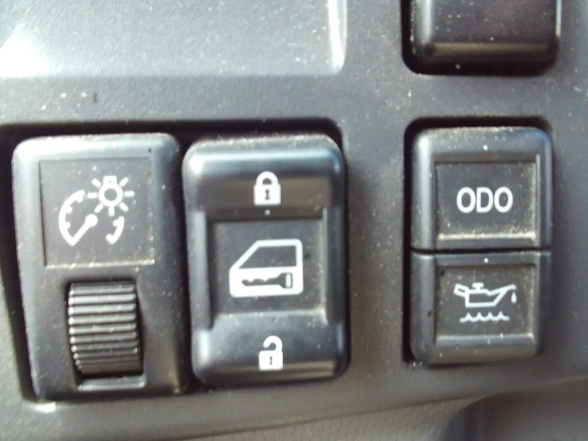 2018 Isuzu NPR in Plover, WI — photo 7