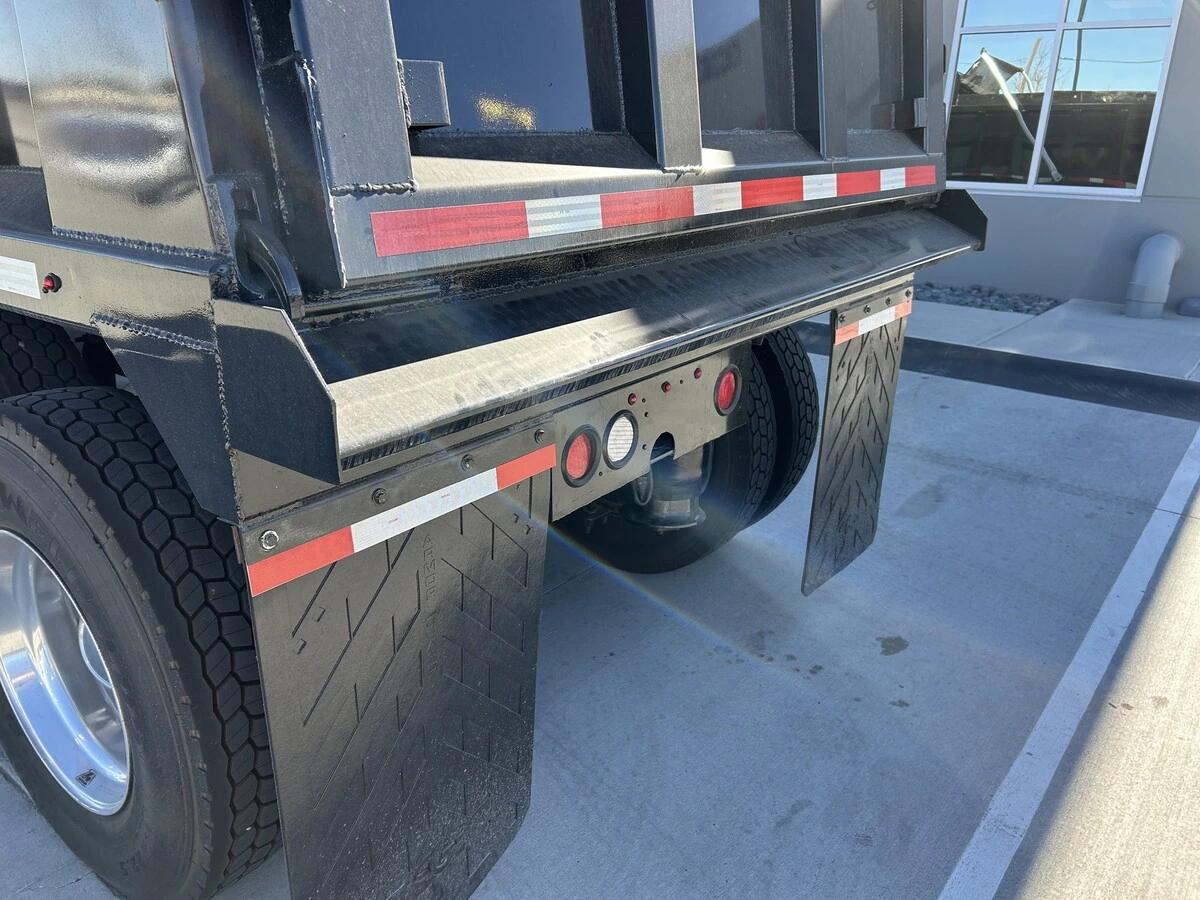 2019 Freightliner 122SD in Amarillo, TX — photo 9