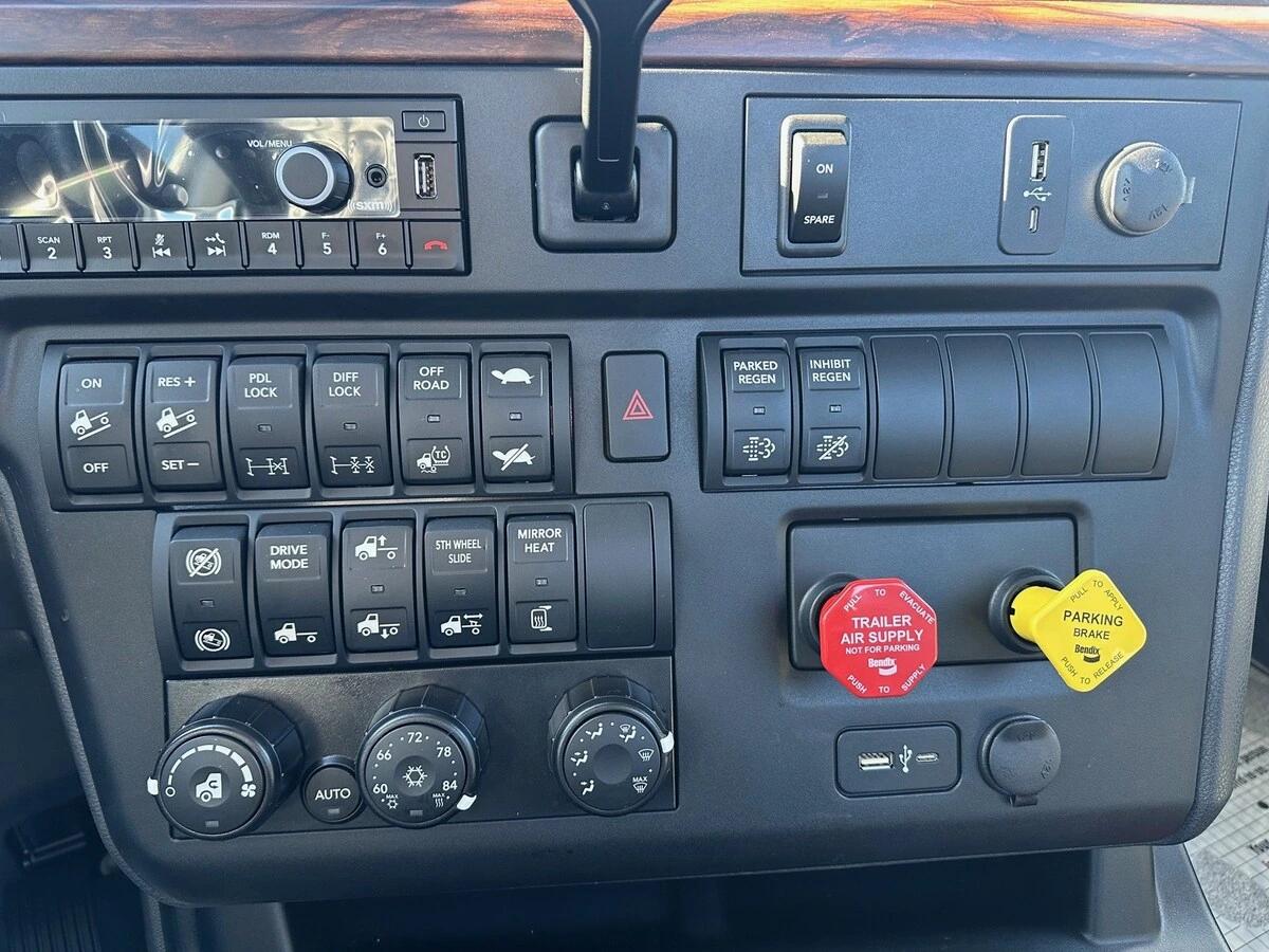 2026 International LT in Marshfield, WI — photo 6
