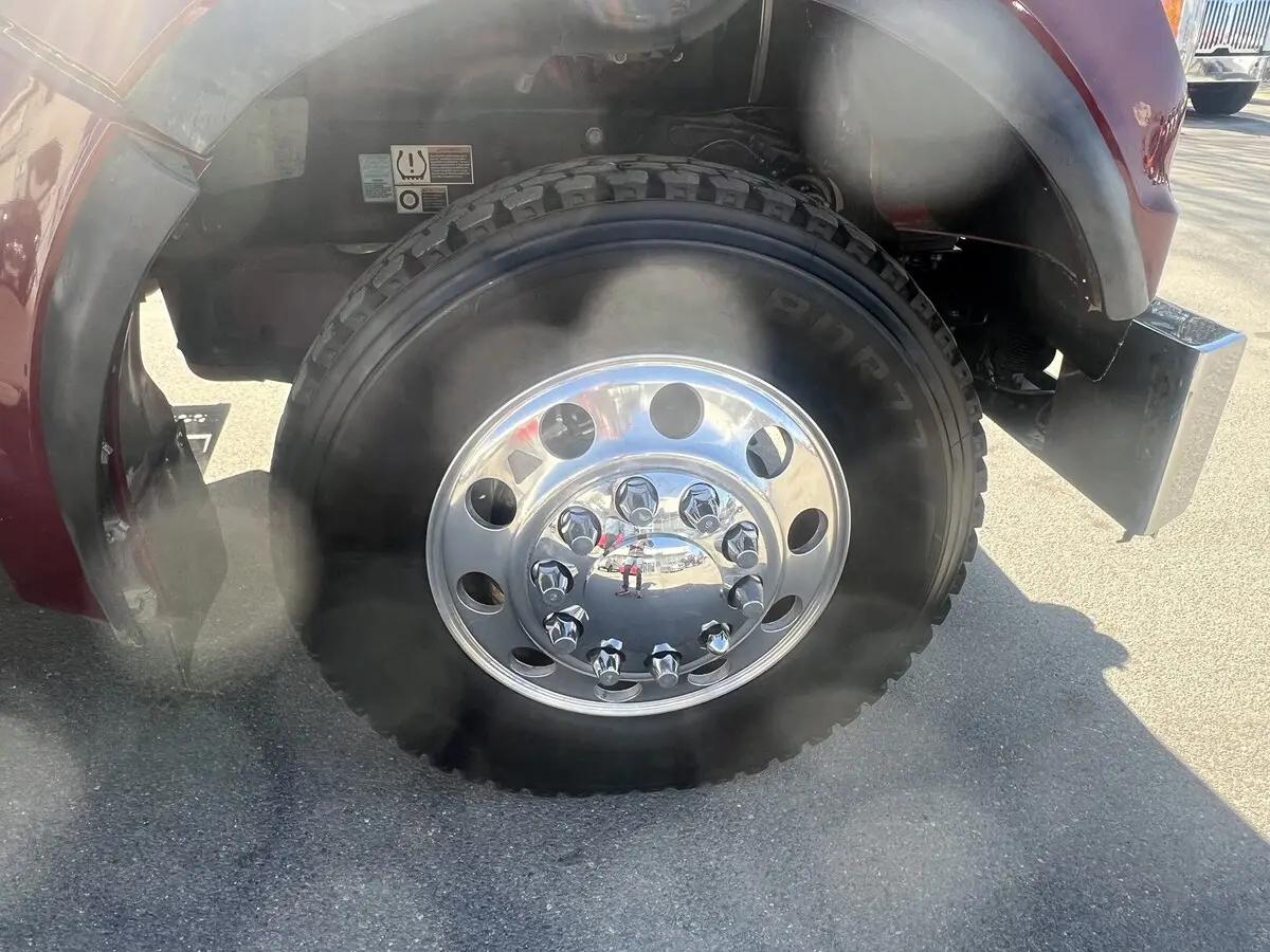 2024 Kenworth W900 in Saco, ME — photo 12