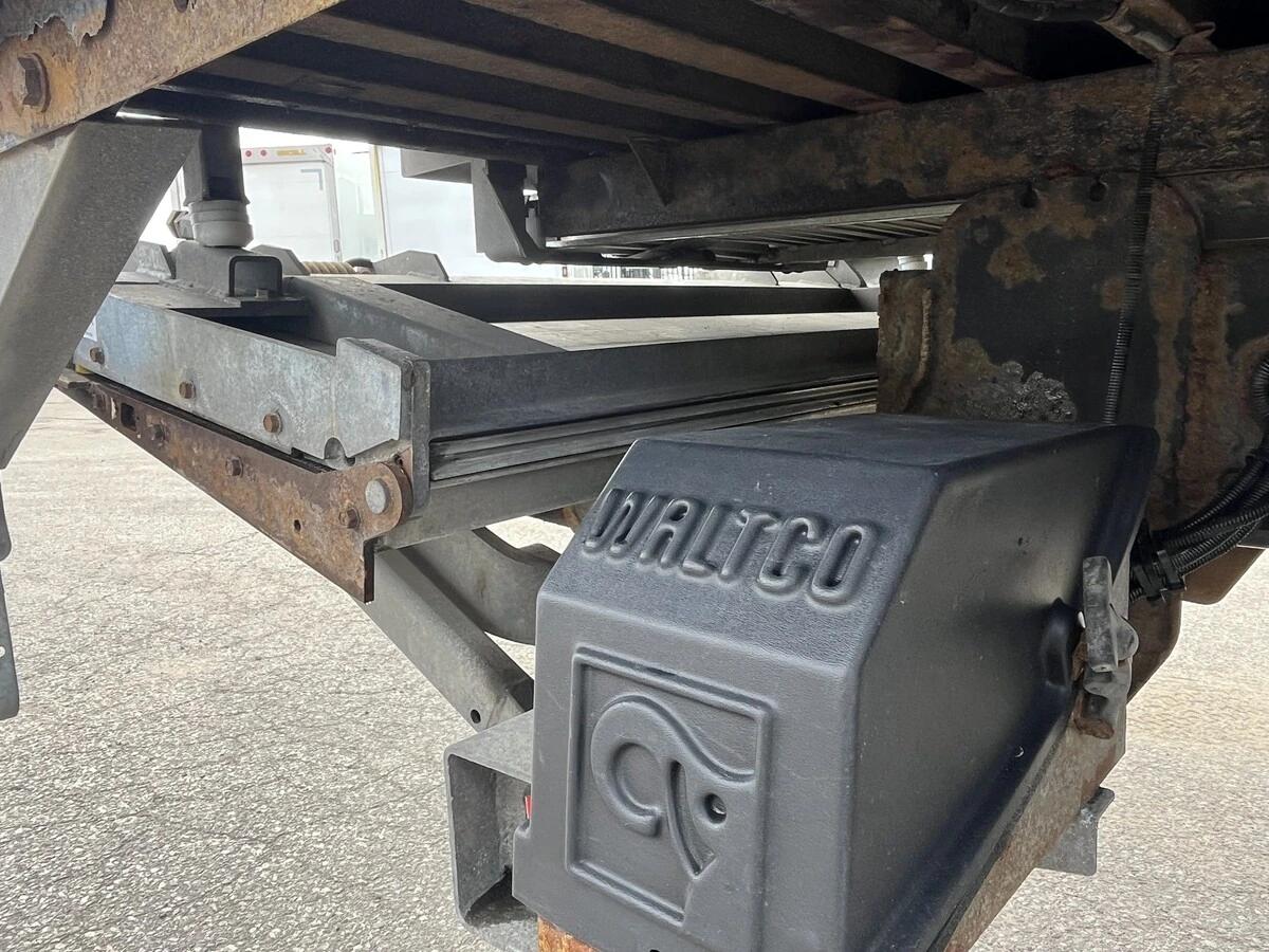2019 Freightliner M2 106 — photo 9