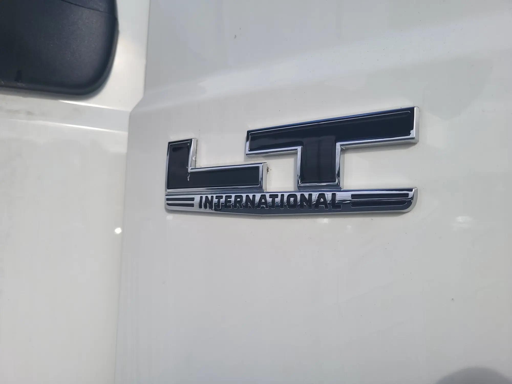 2025 International LT in Linden, NJ — photo 13