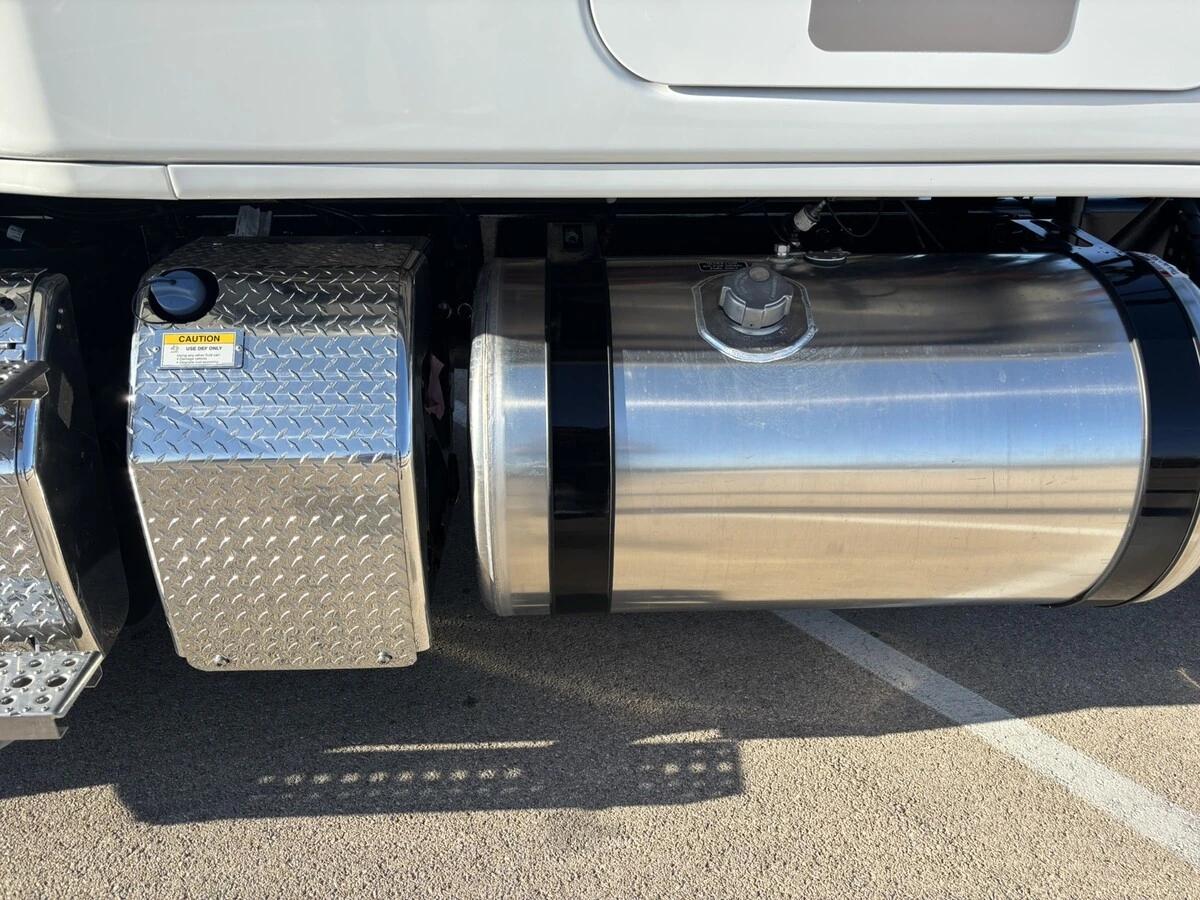 2026 Freightliner Cascadia in Amarillo, TX — photo 12