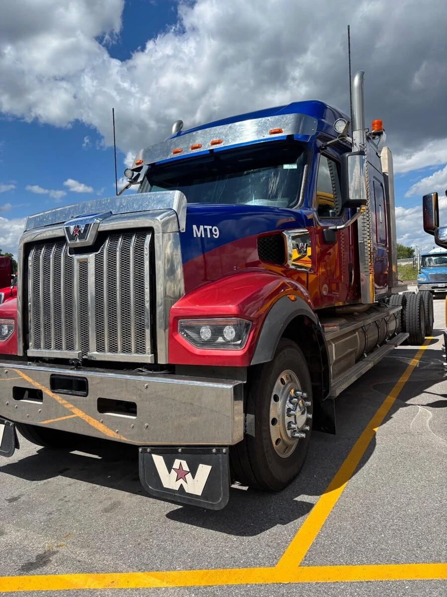 2025 Western Star 49X