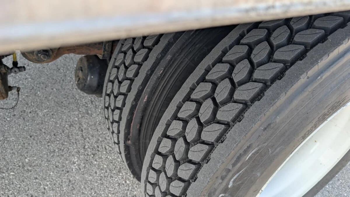 2022 Freightliner M2 106 — photo 14