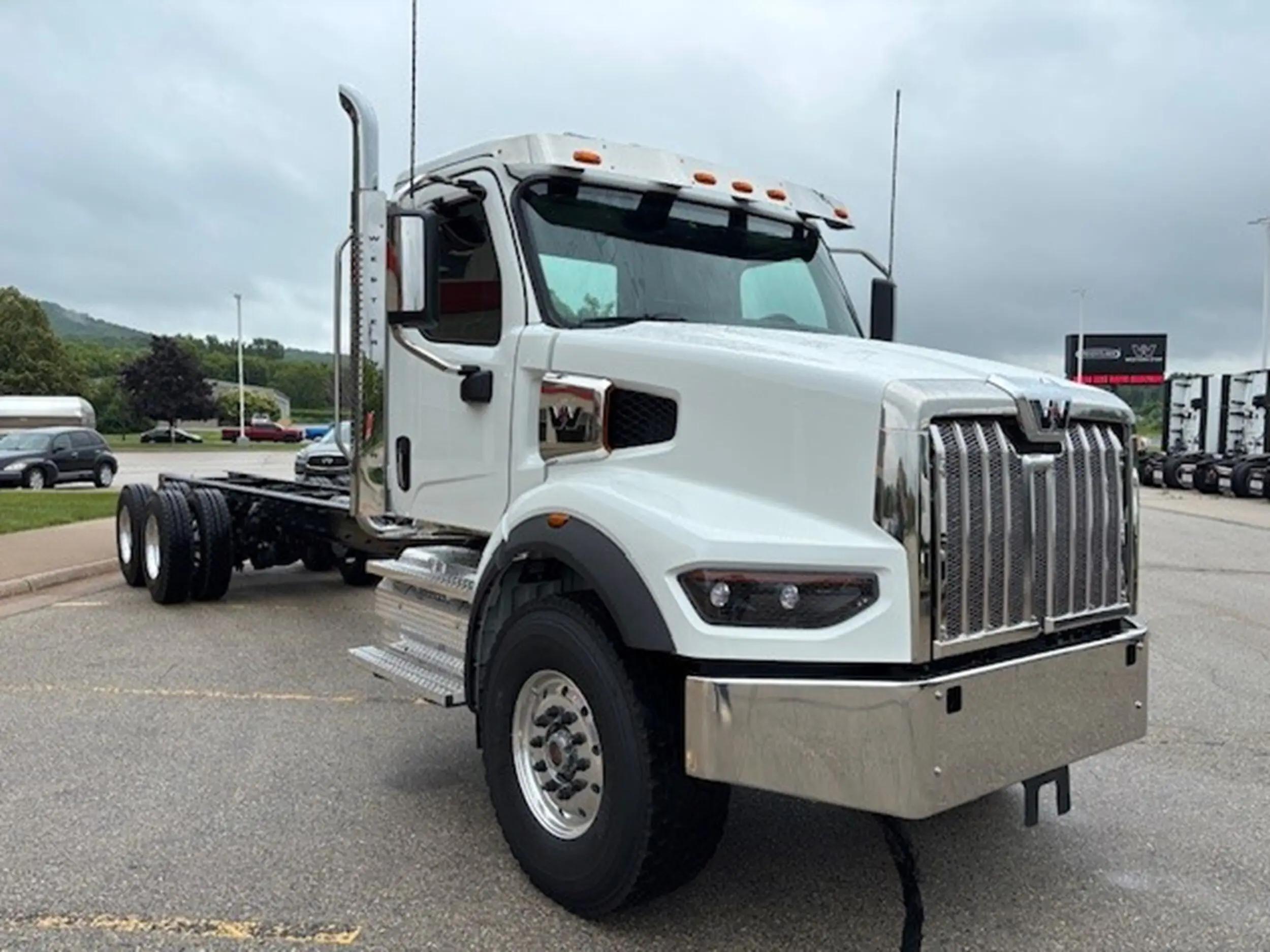 2026 Western Star 49X in La Crosse, WI — photo 3