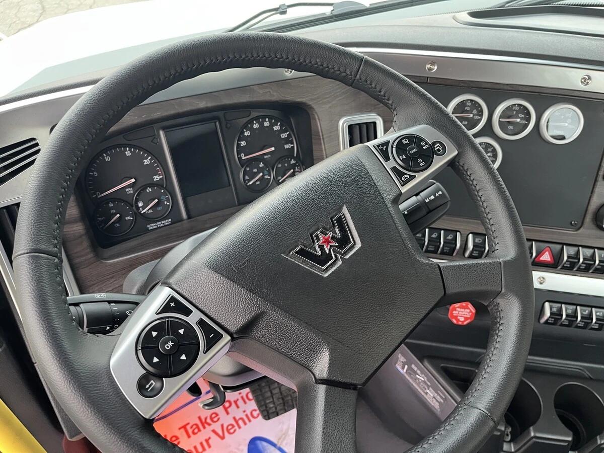 2027 Western Star 49X — photo 5