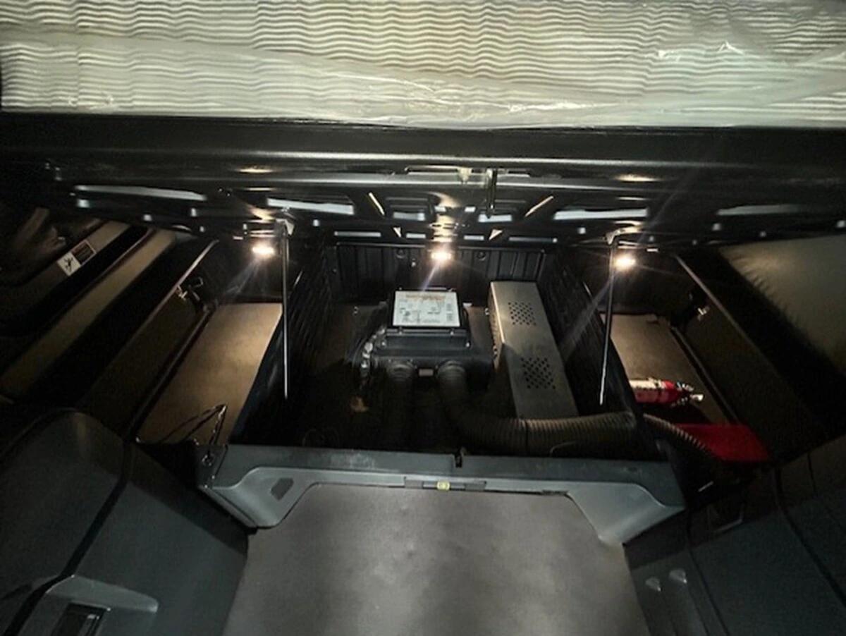 2022 Freightliner Cascadia — photo 19