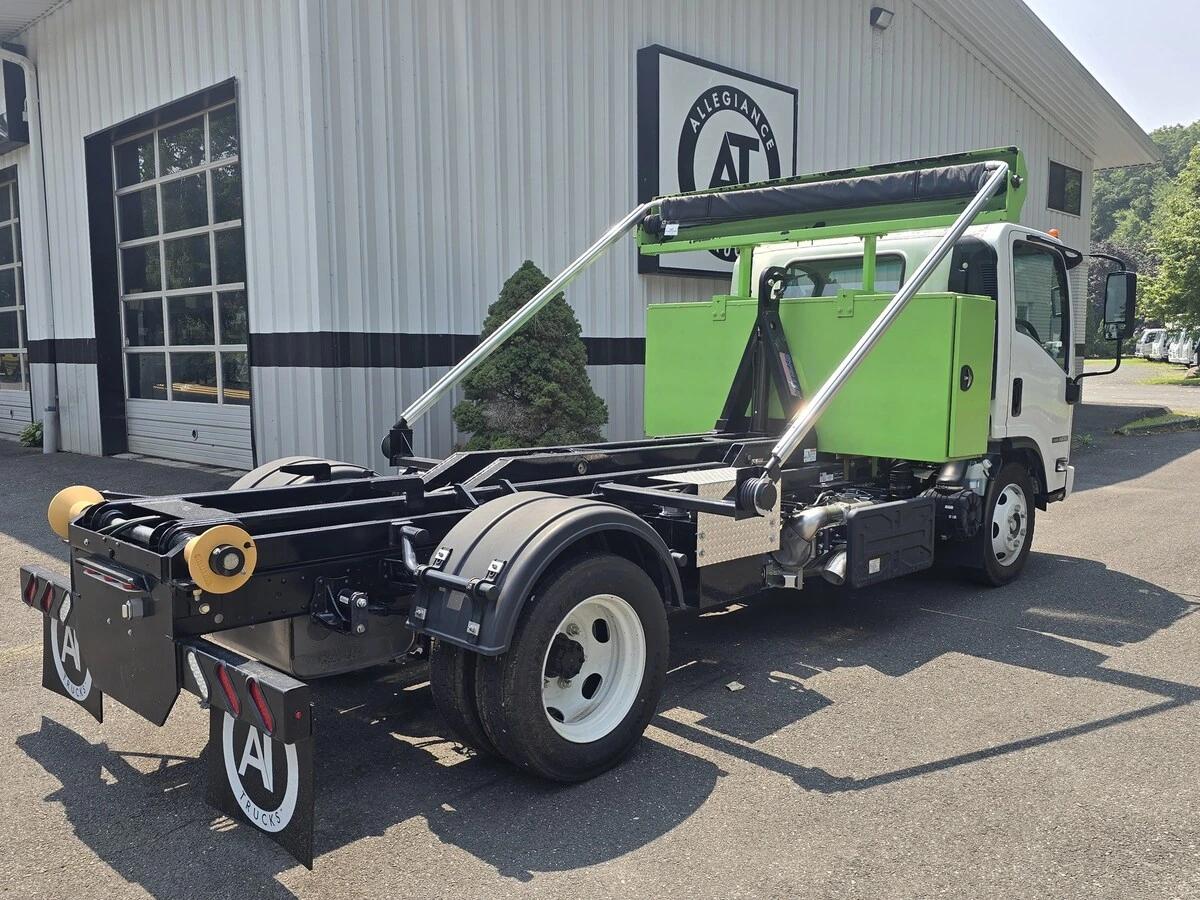 2024 Isuzu NRR in Saco, ME — photo 2