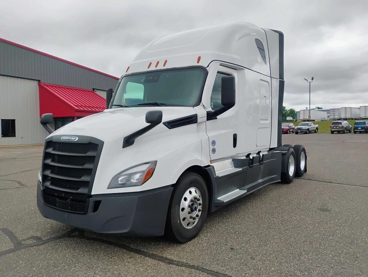 2025 Freightliner Cascadia