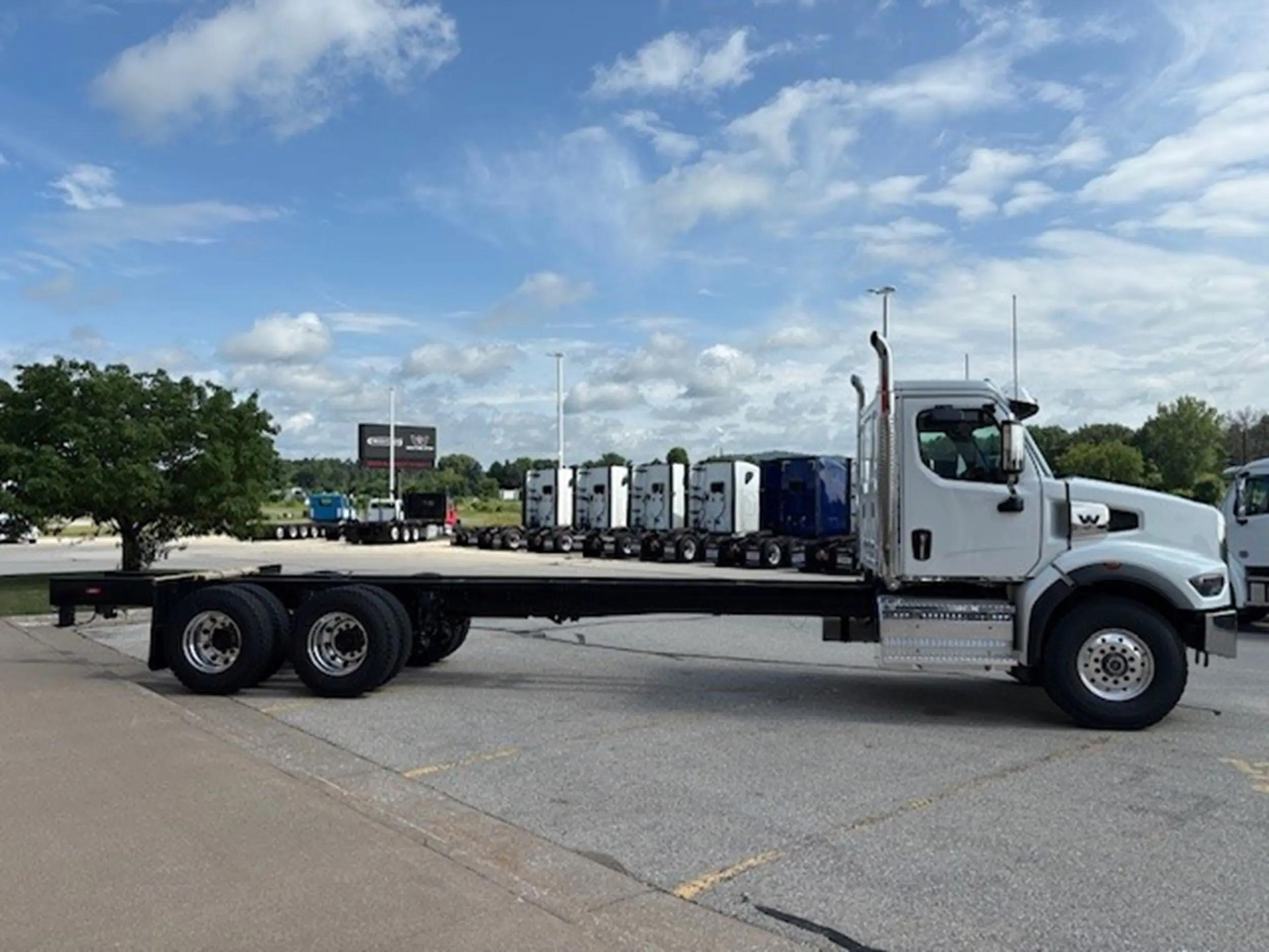 2026 Western Star 49X in La Crosse, WI — photo 4