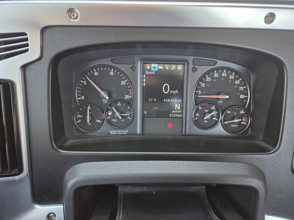 2022 Western Star 49X — photo 9